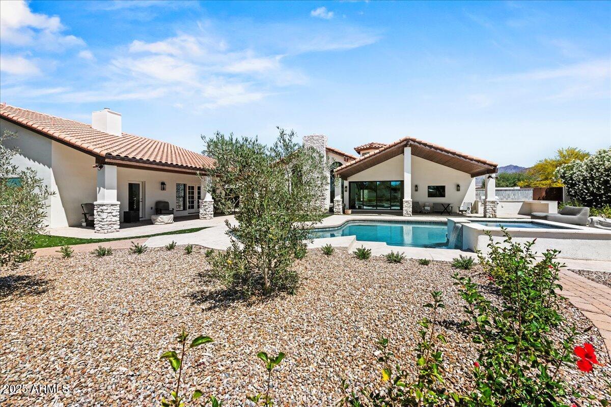 10755 E CHOLLA Lane