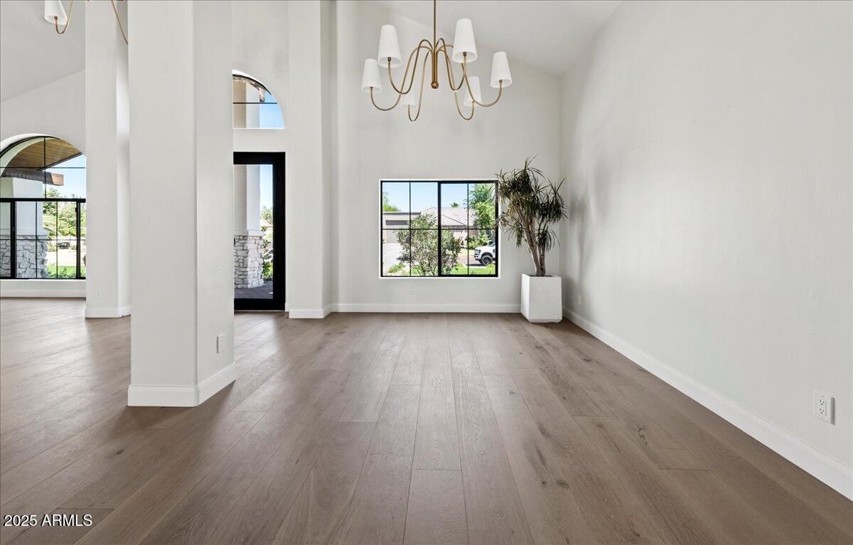10755 E CHOLLA Lane