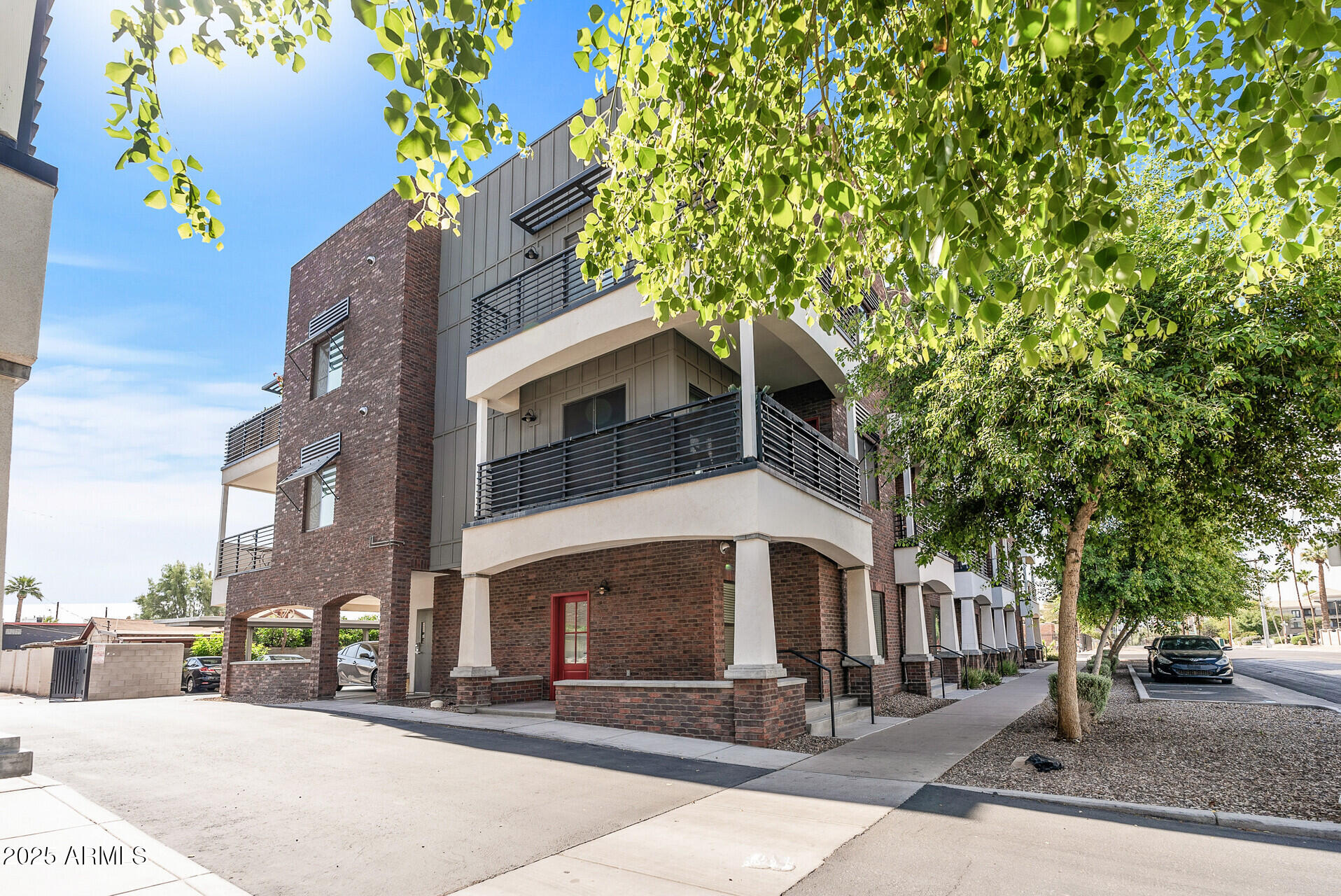 475 N 9th Street 101