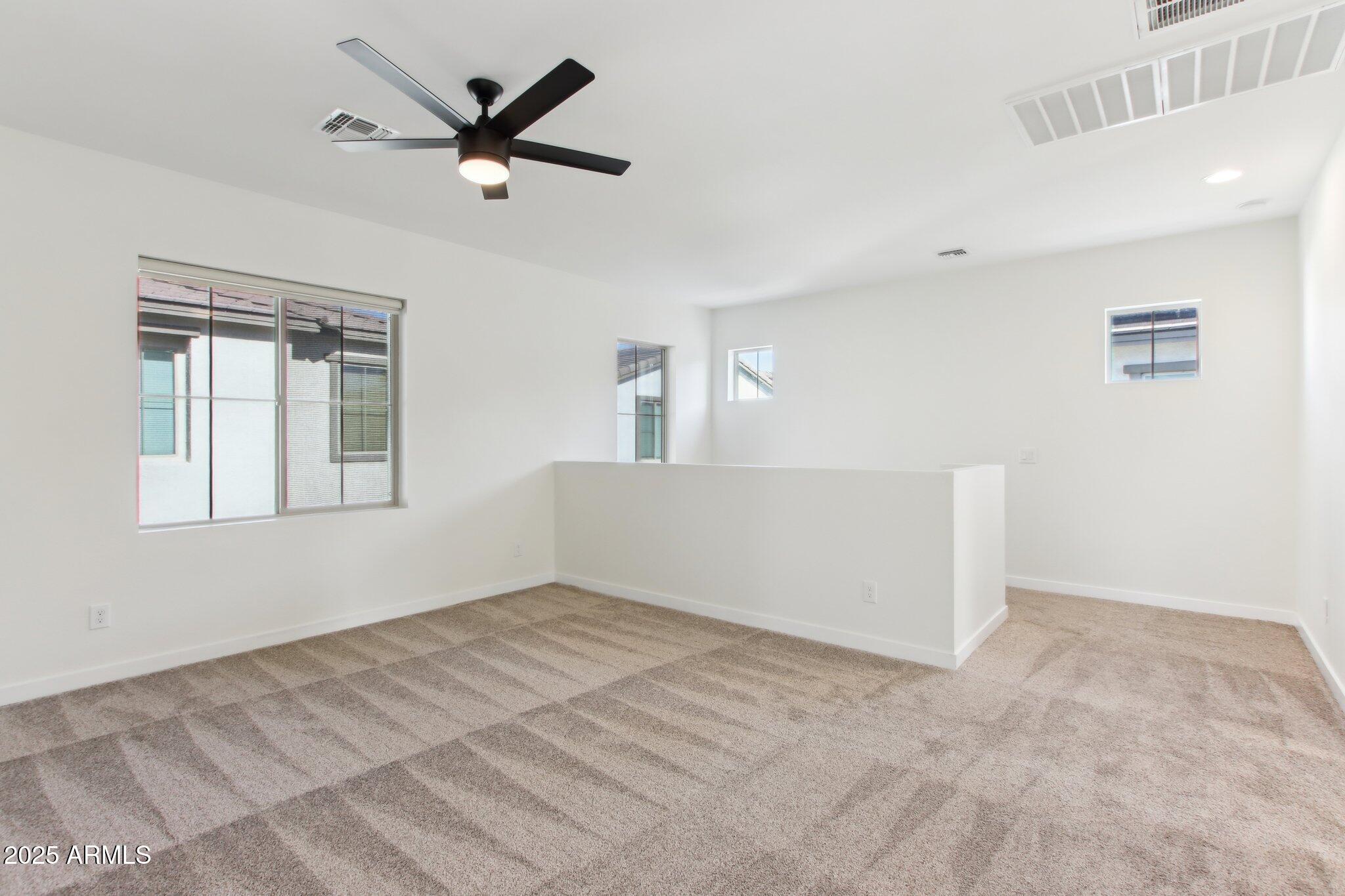 6641 N DESERT SHADOW Lane