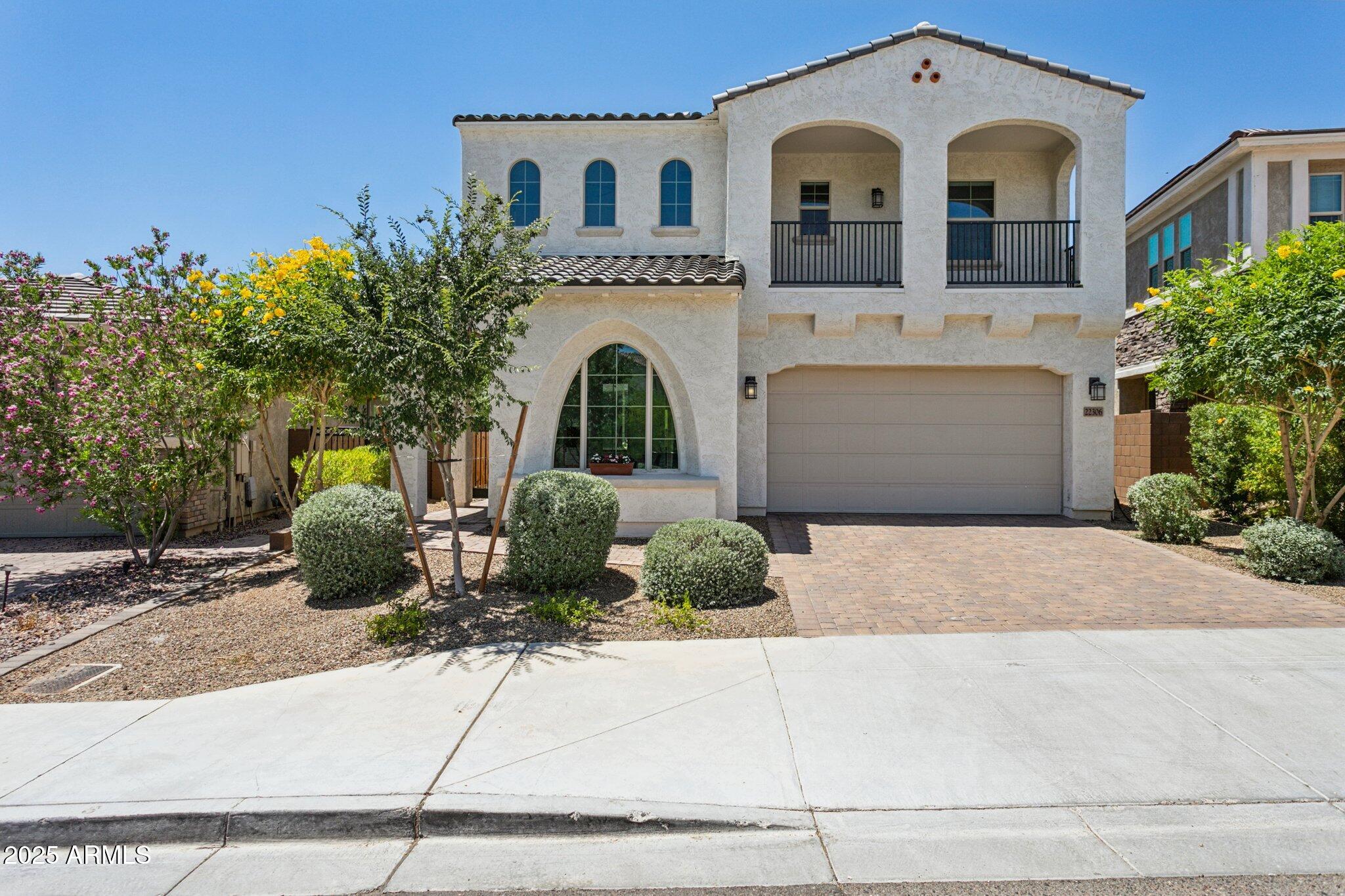 22306 N 34th Place