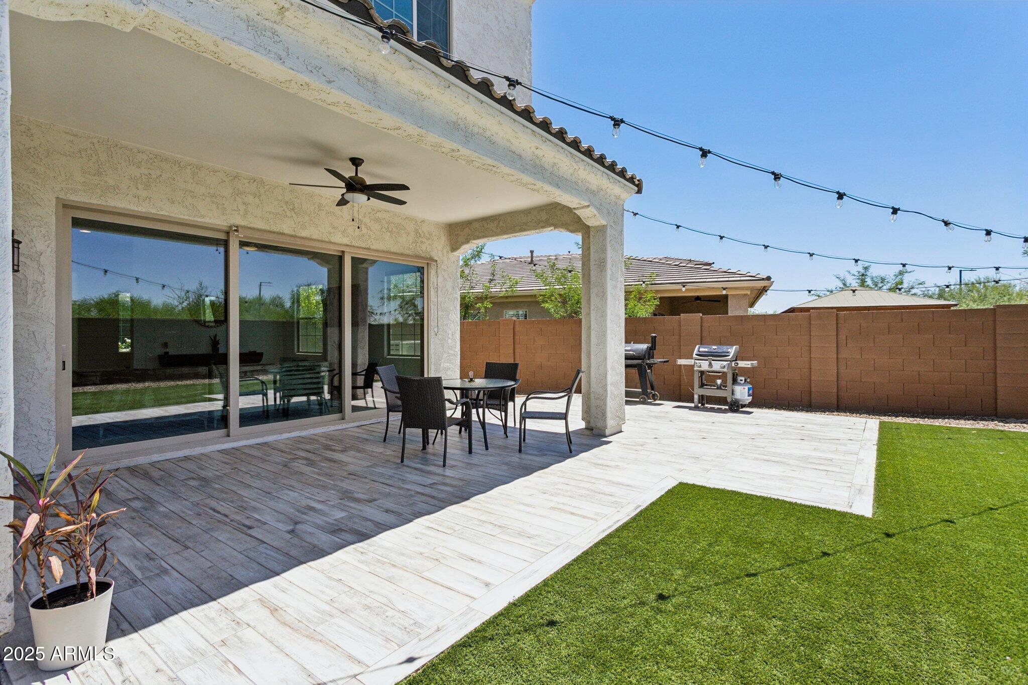 22306 N 34th Place