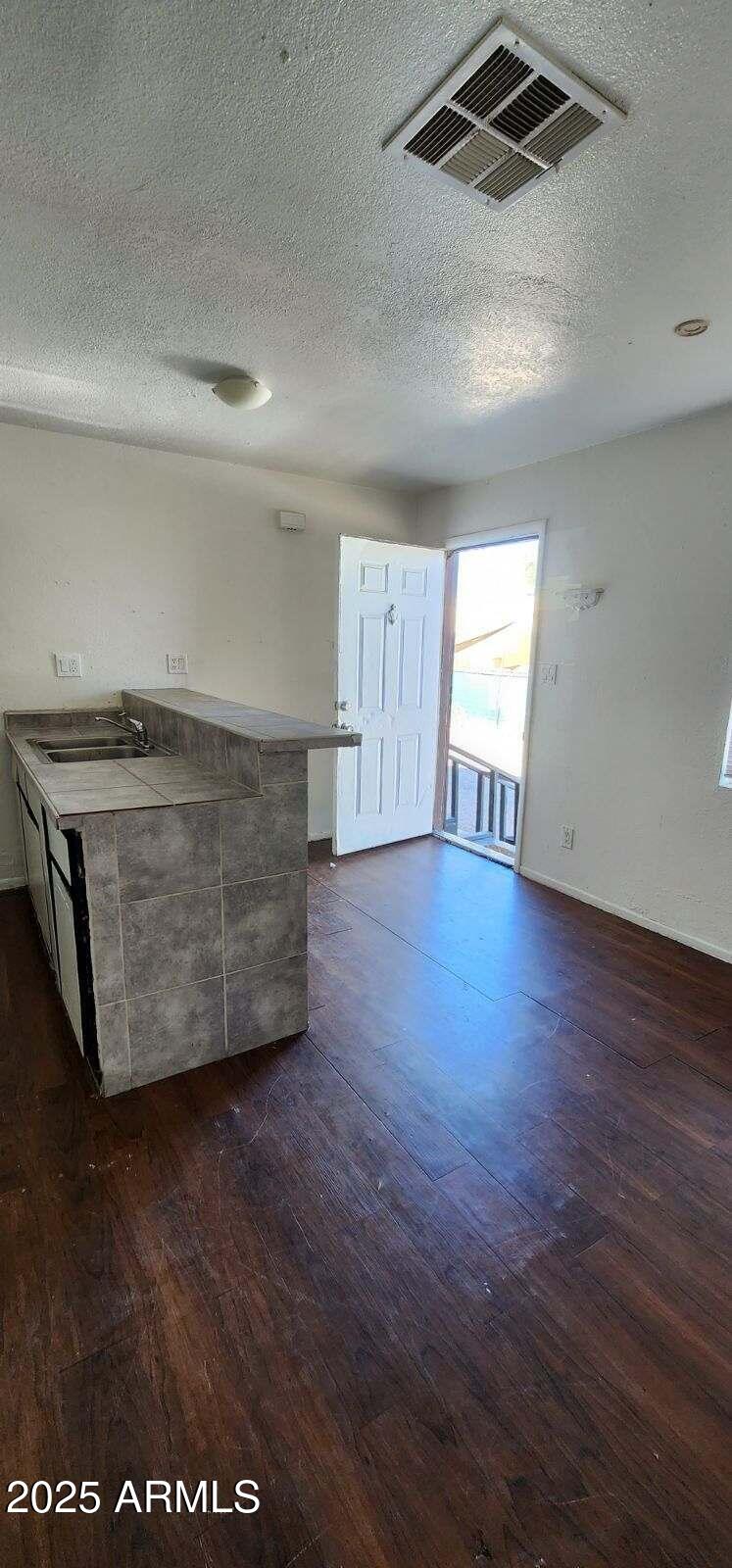 417 N 18TH Drive