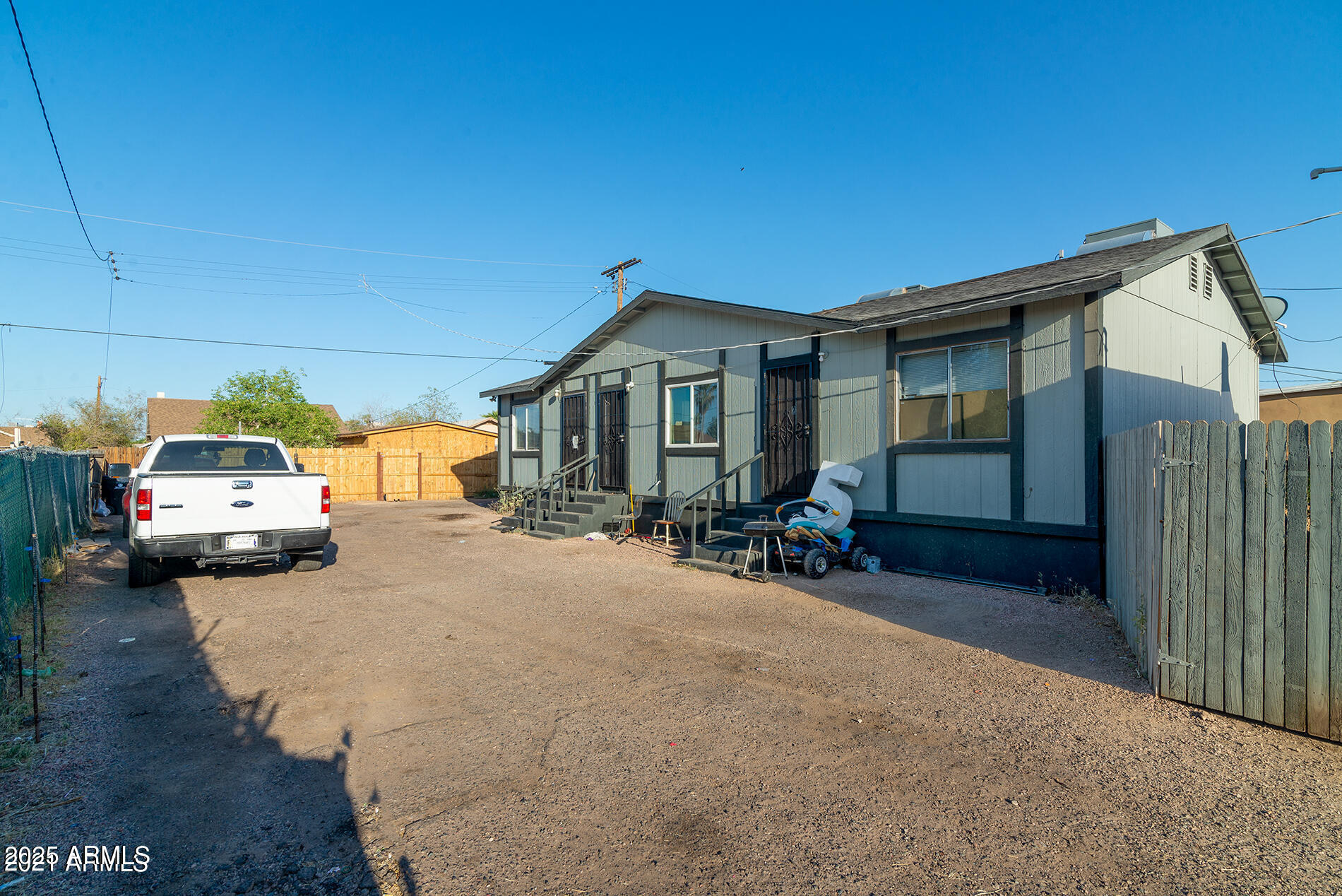 417 N 18TH Drive