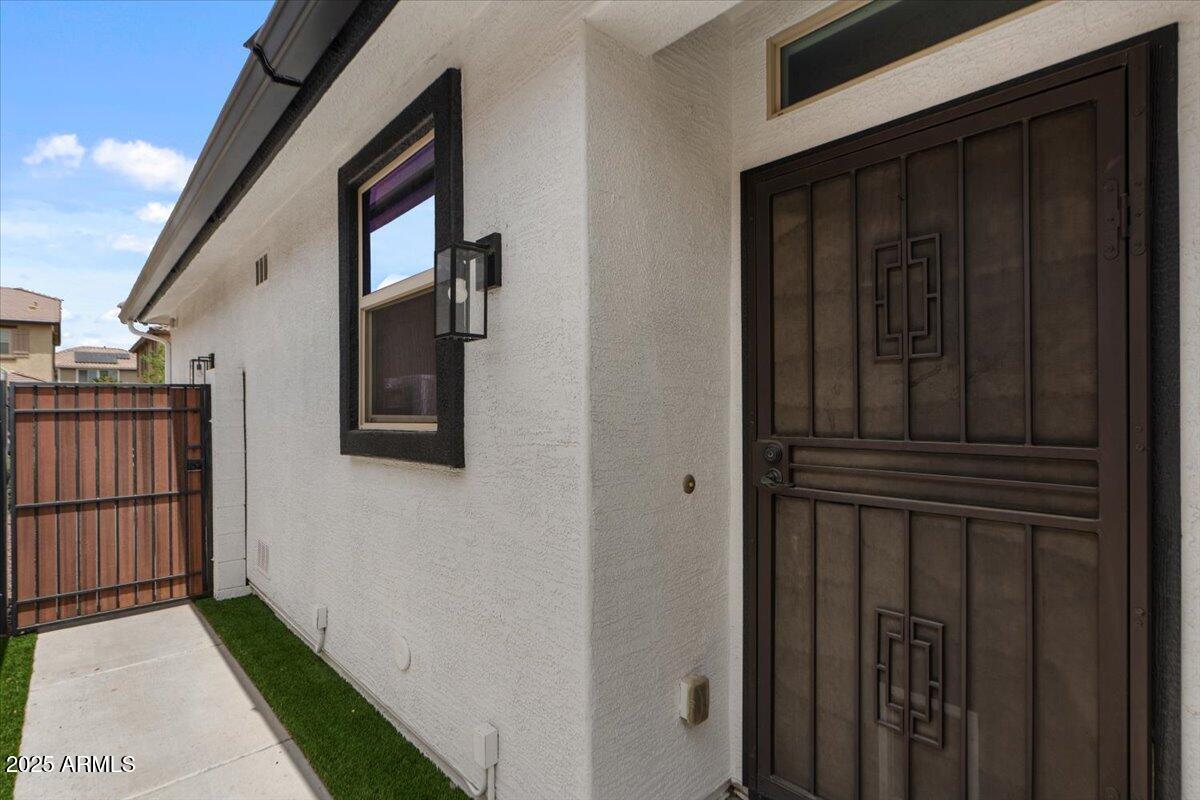 3523 E ALFALFA Drive