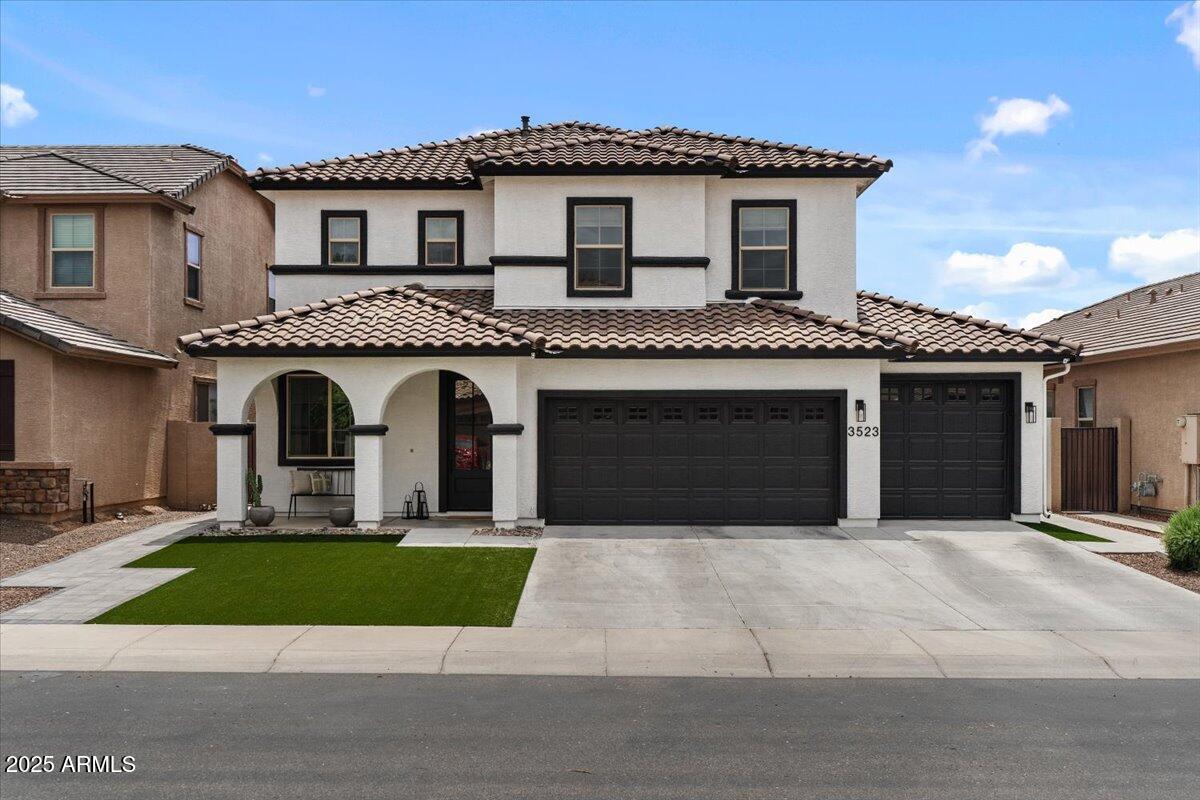3523 E ALFALFA Drive