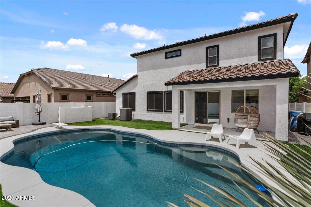 3523 E ALFALFA Drive