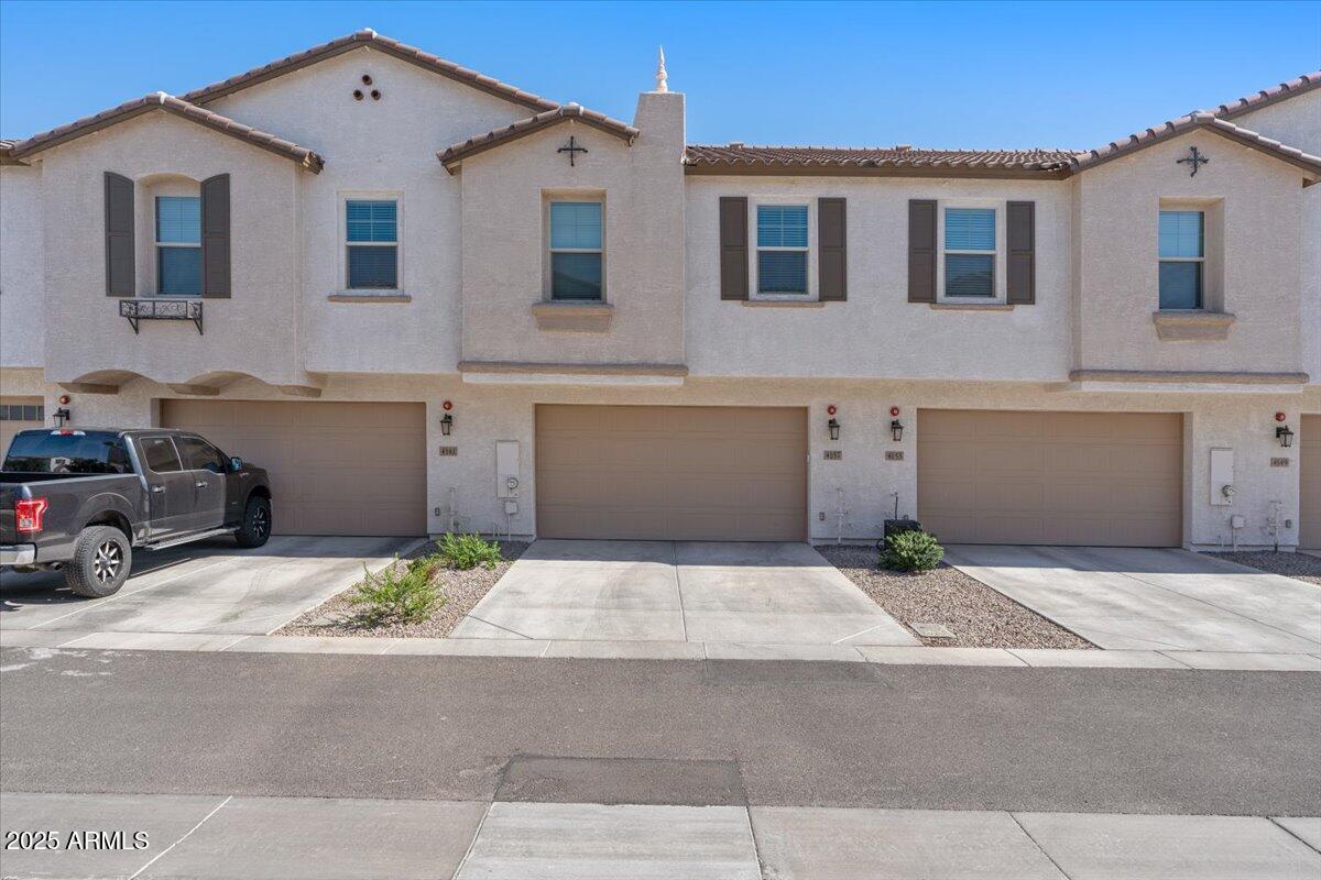 4157 E PINTO Drive