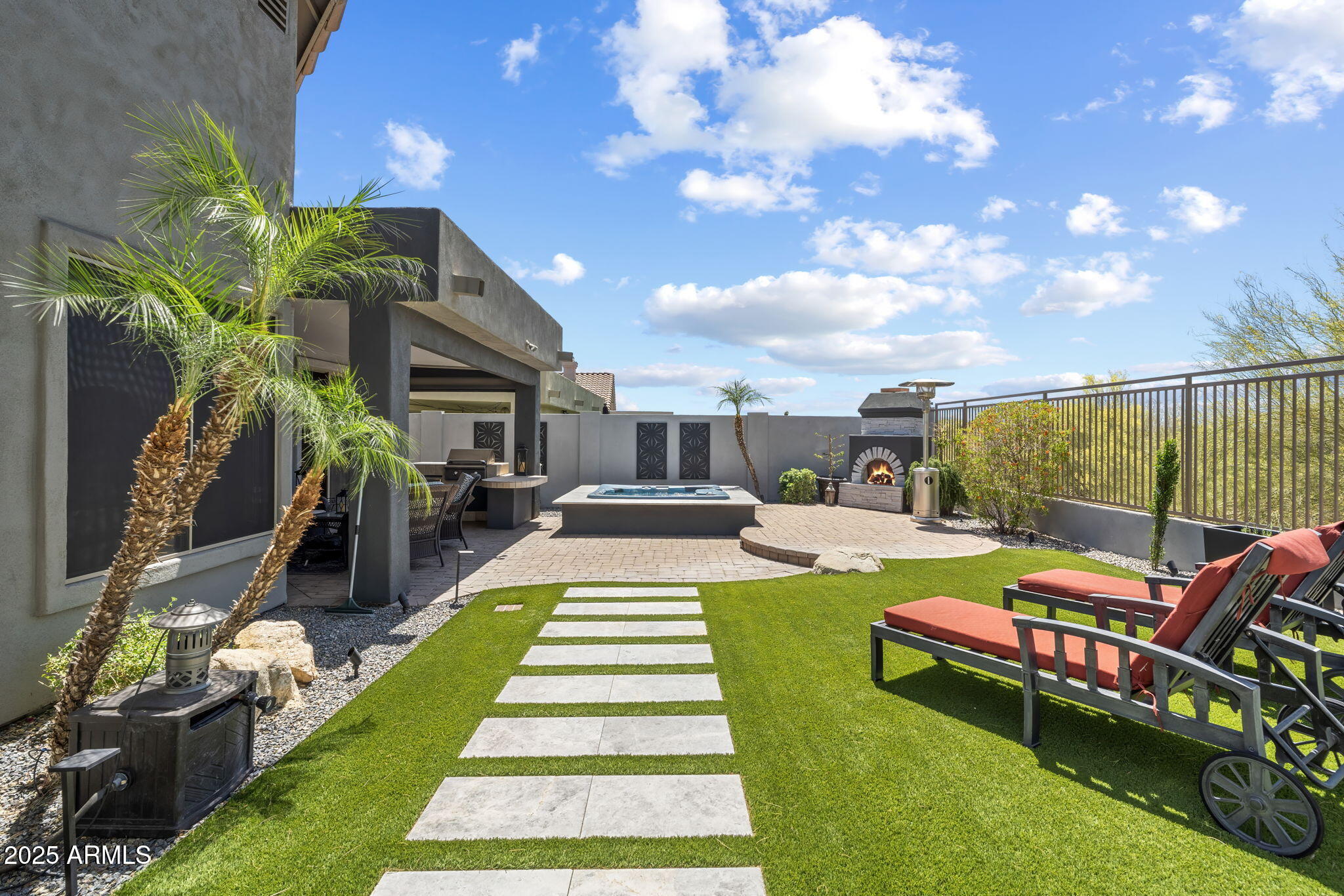 10318 E TIERRA BUENA Lane