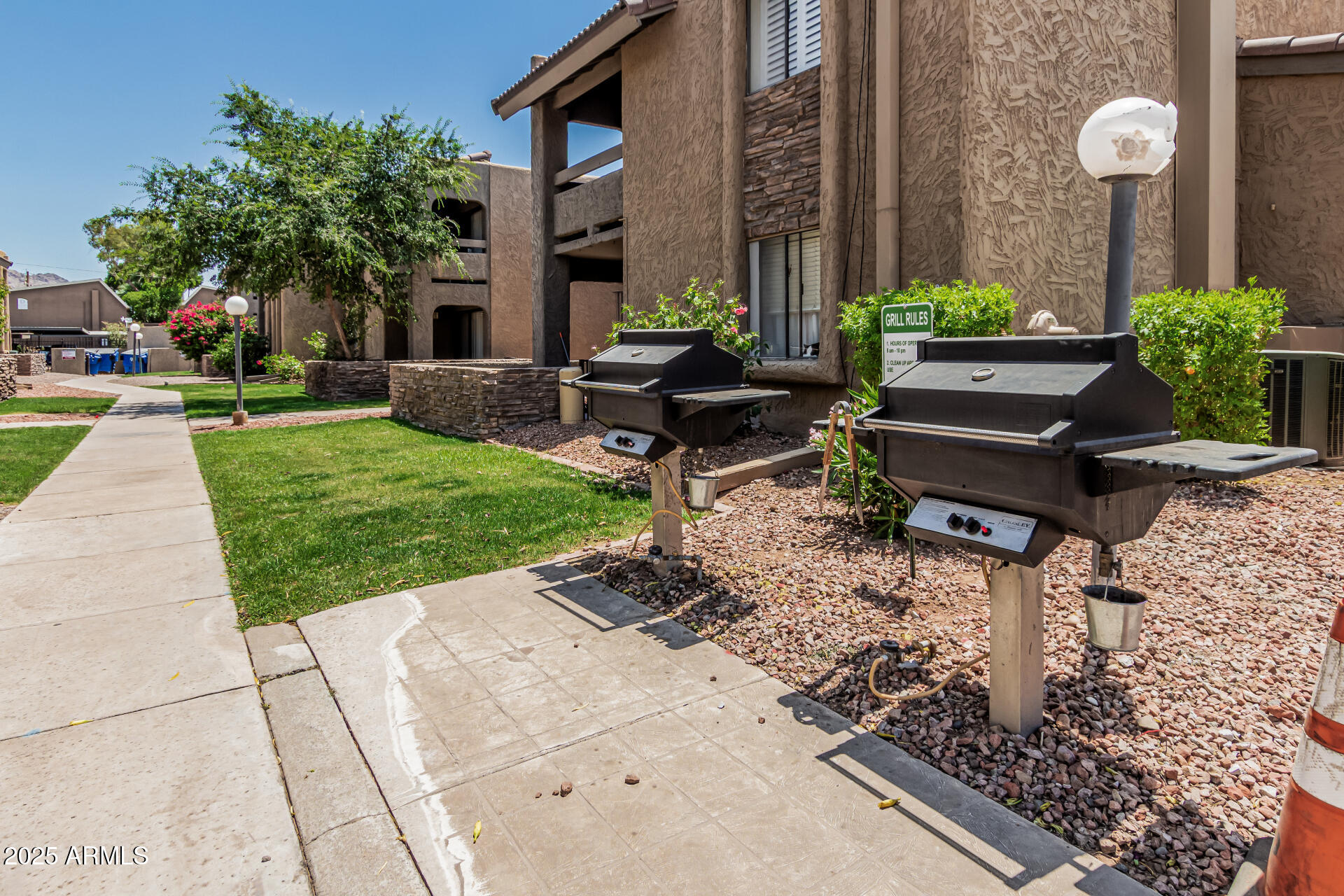 3825 E CAMELBACK Road 152