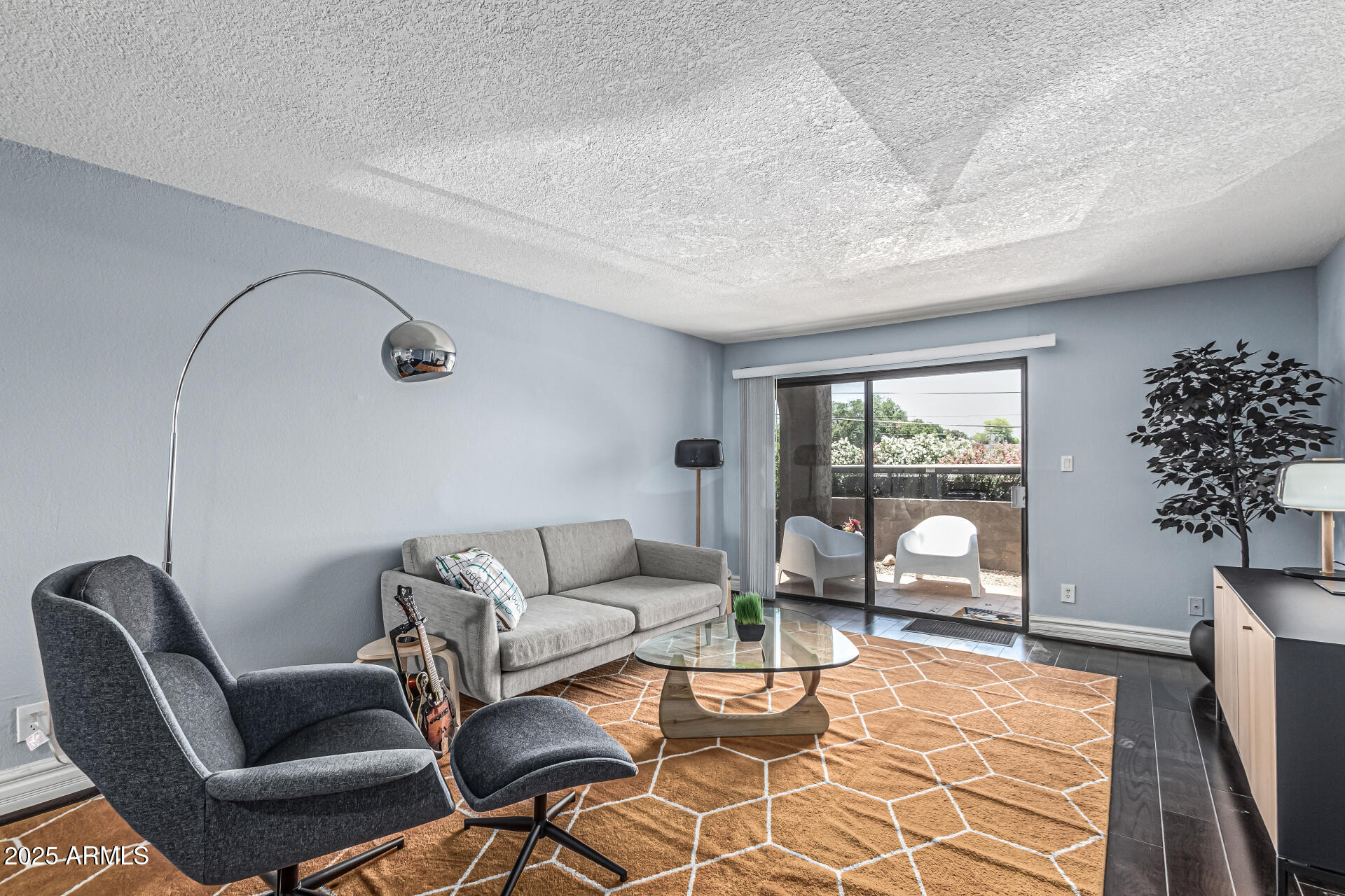 3825 E CAMELBACK Road 152