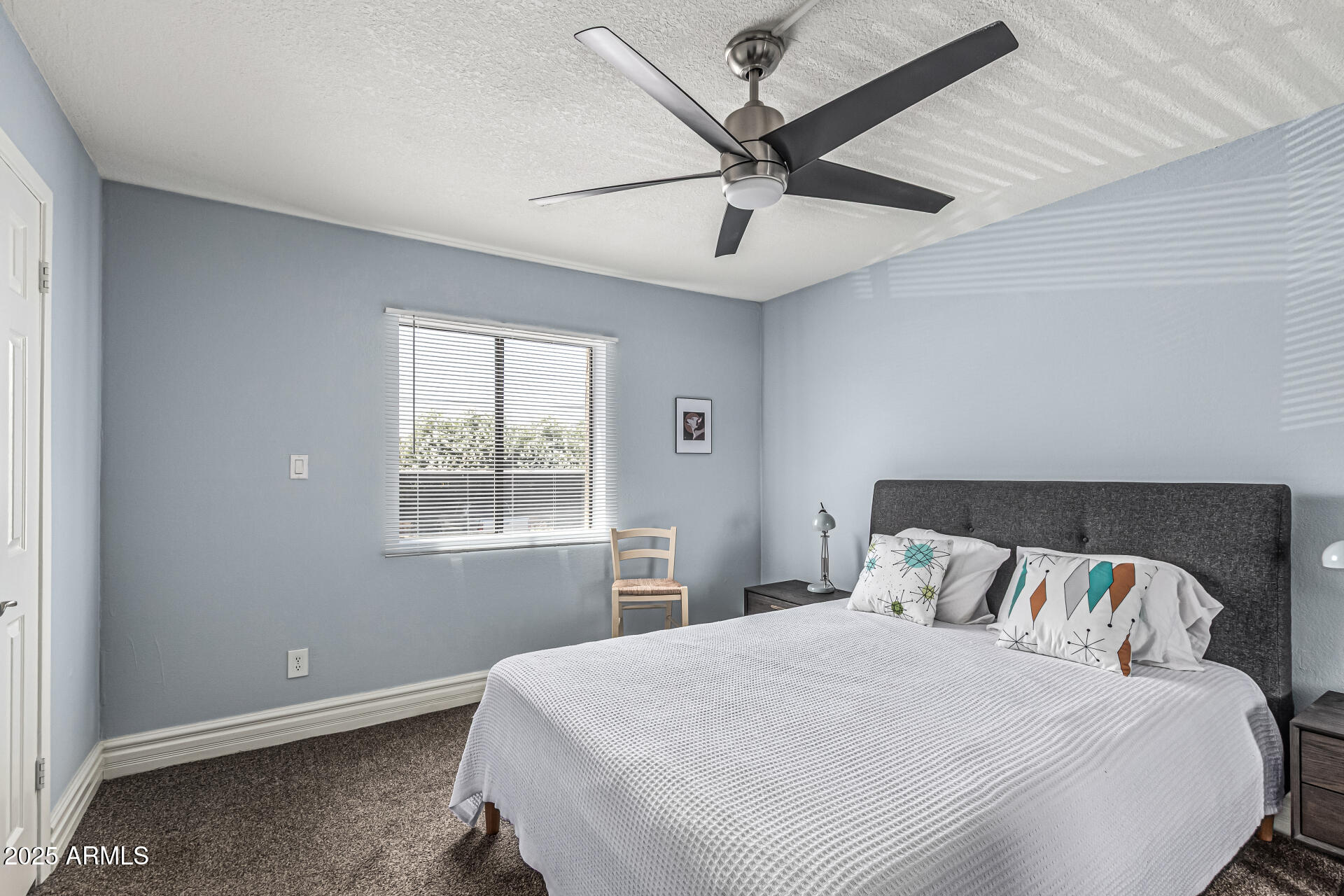 3825 E CAMELBACK Road 152