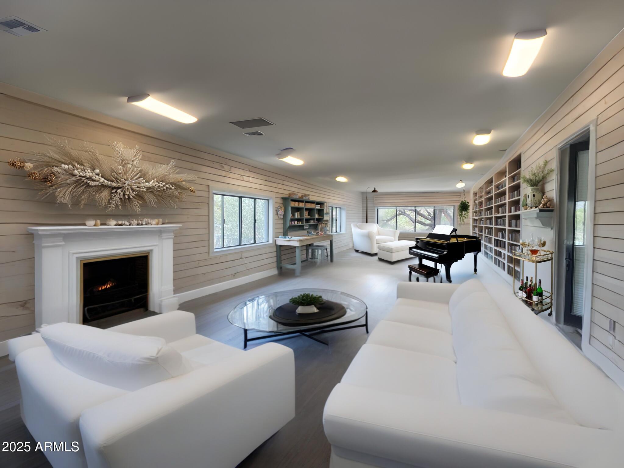 9045 E CHINO Drive