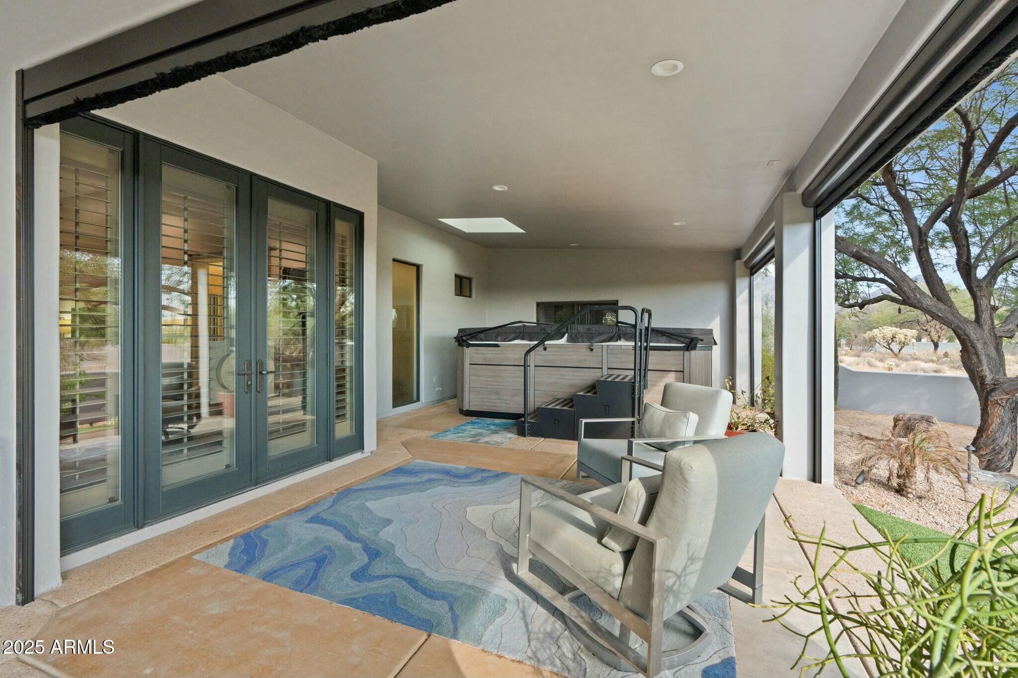 9045 E CHINO Drive