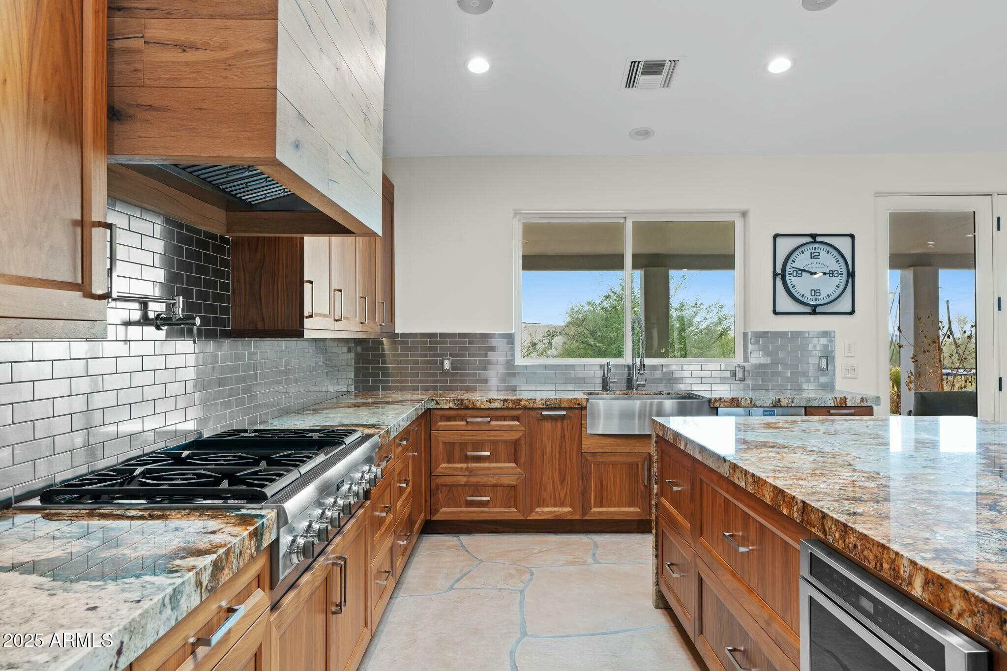 9045 E CHINO Drive
