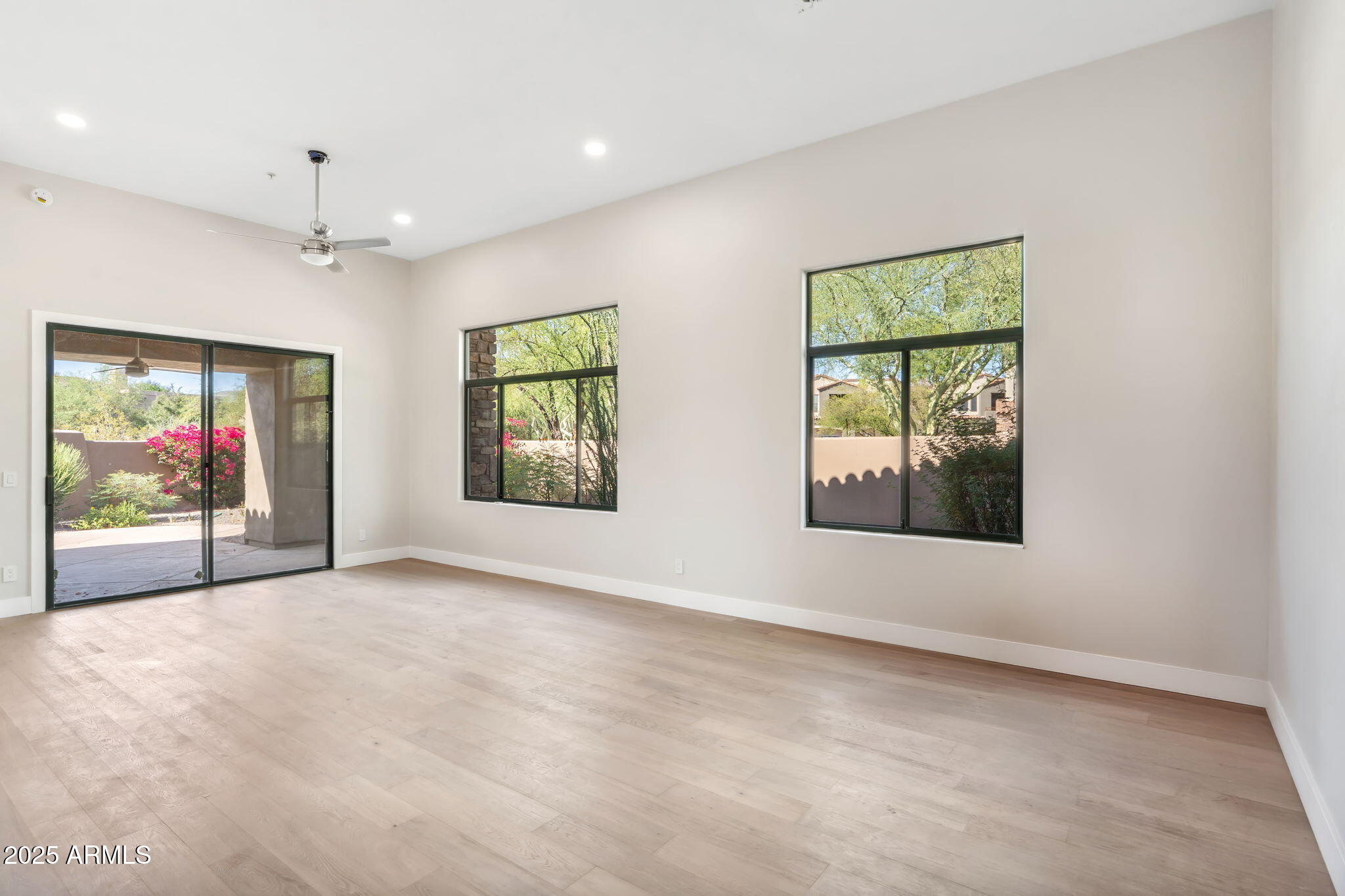 19550 N Grayhawk Drive 1144