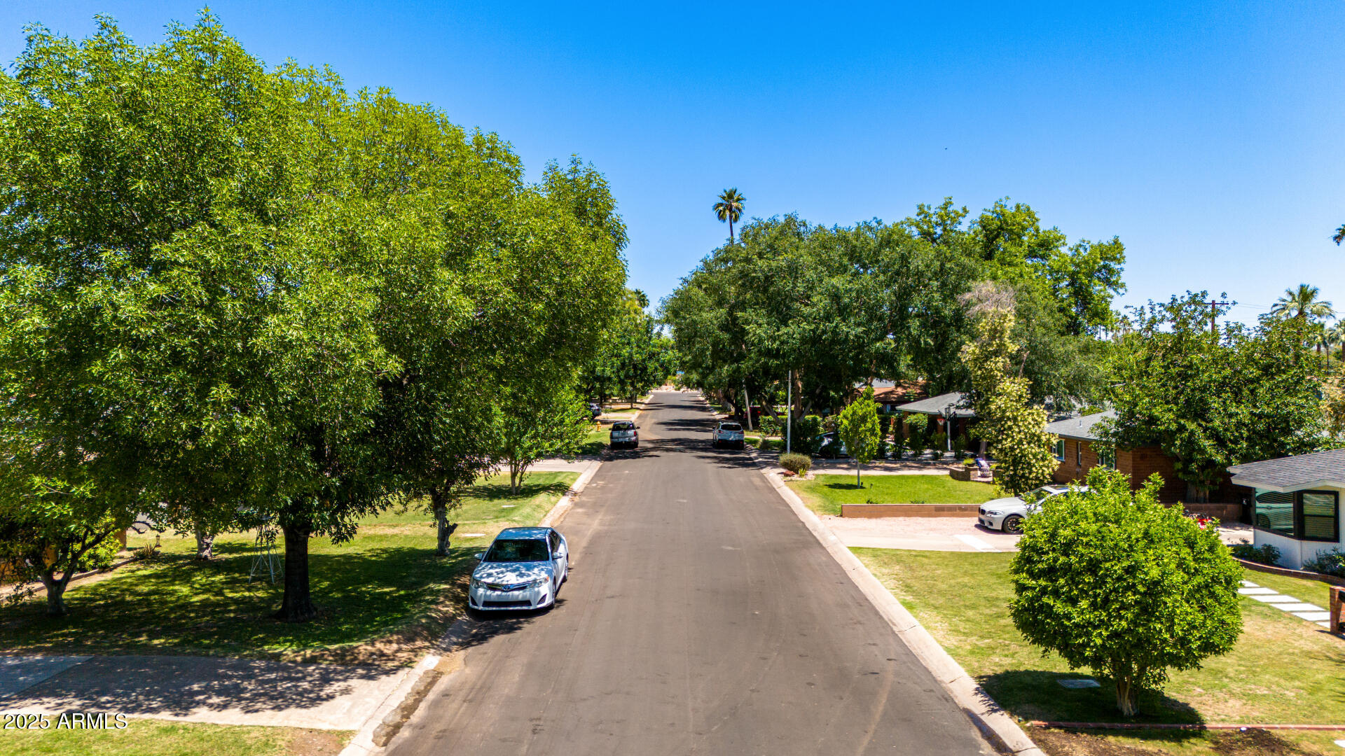 1839 E PALO VERDE Drive