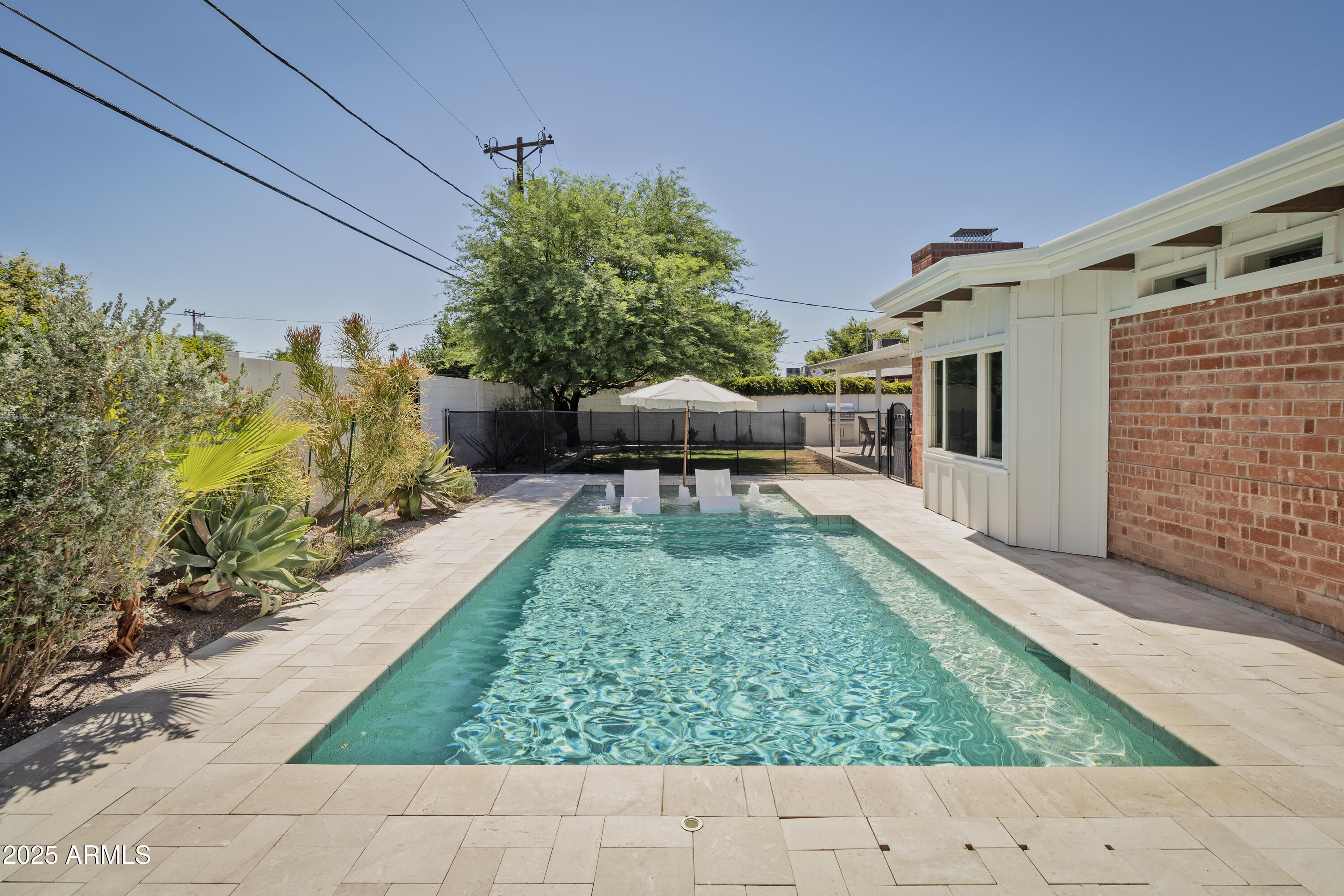 1839 E PALO VERDE Drive
