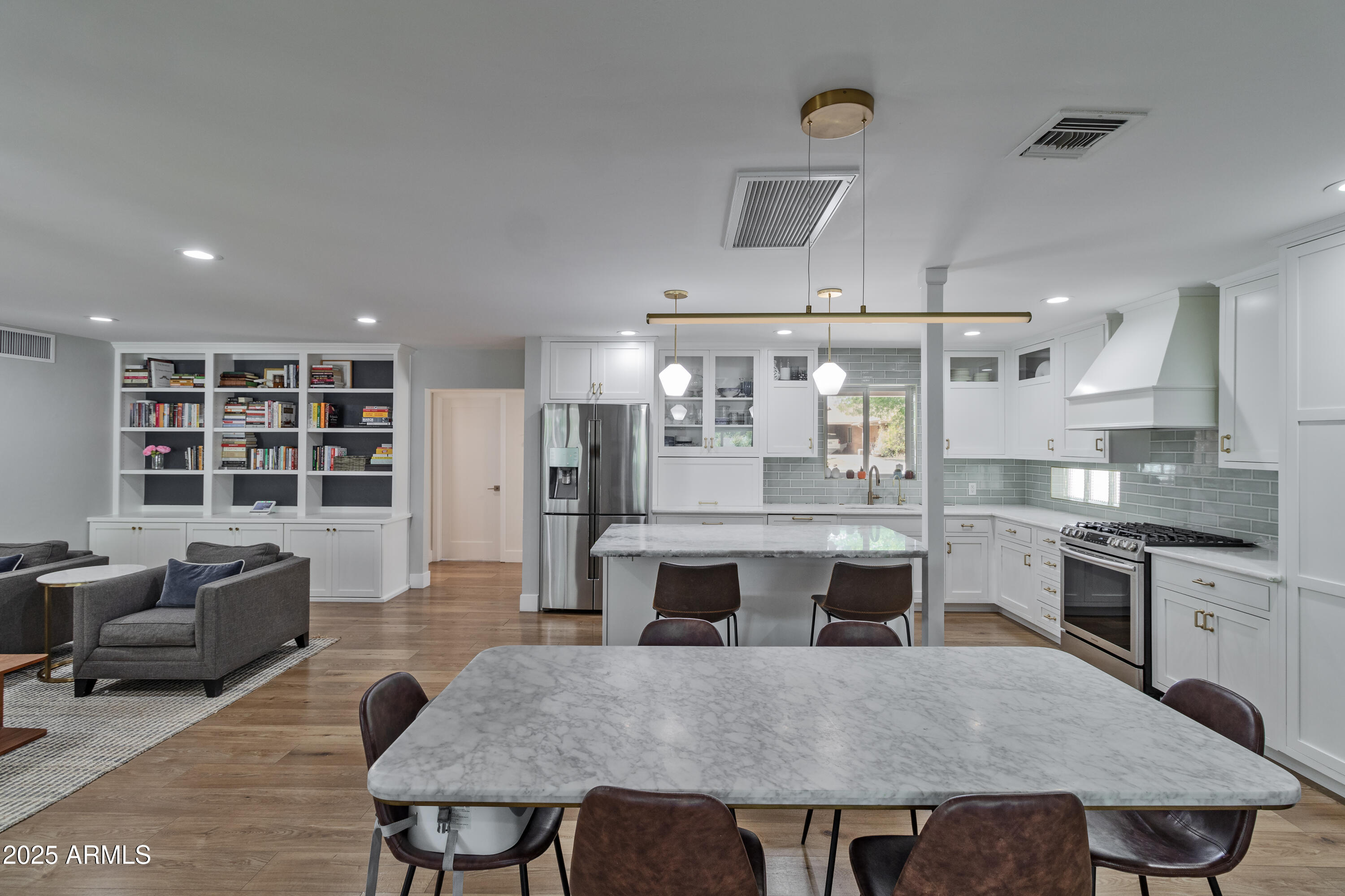 1839 E PALO VERDE Drive