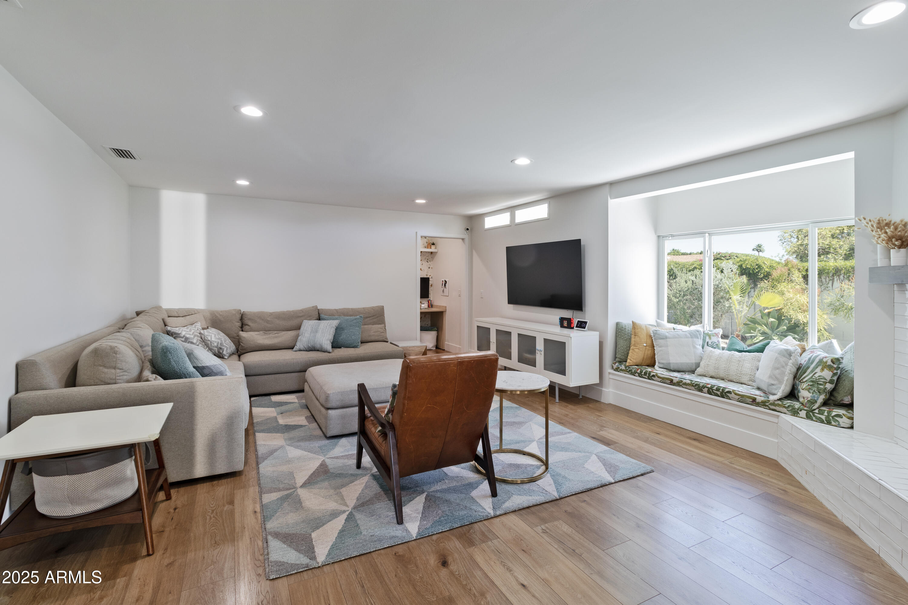1839 E PALO VERDE Drive