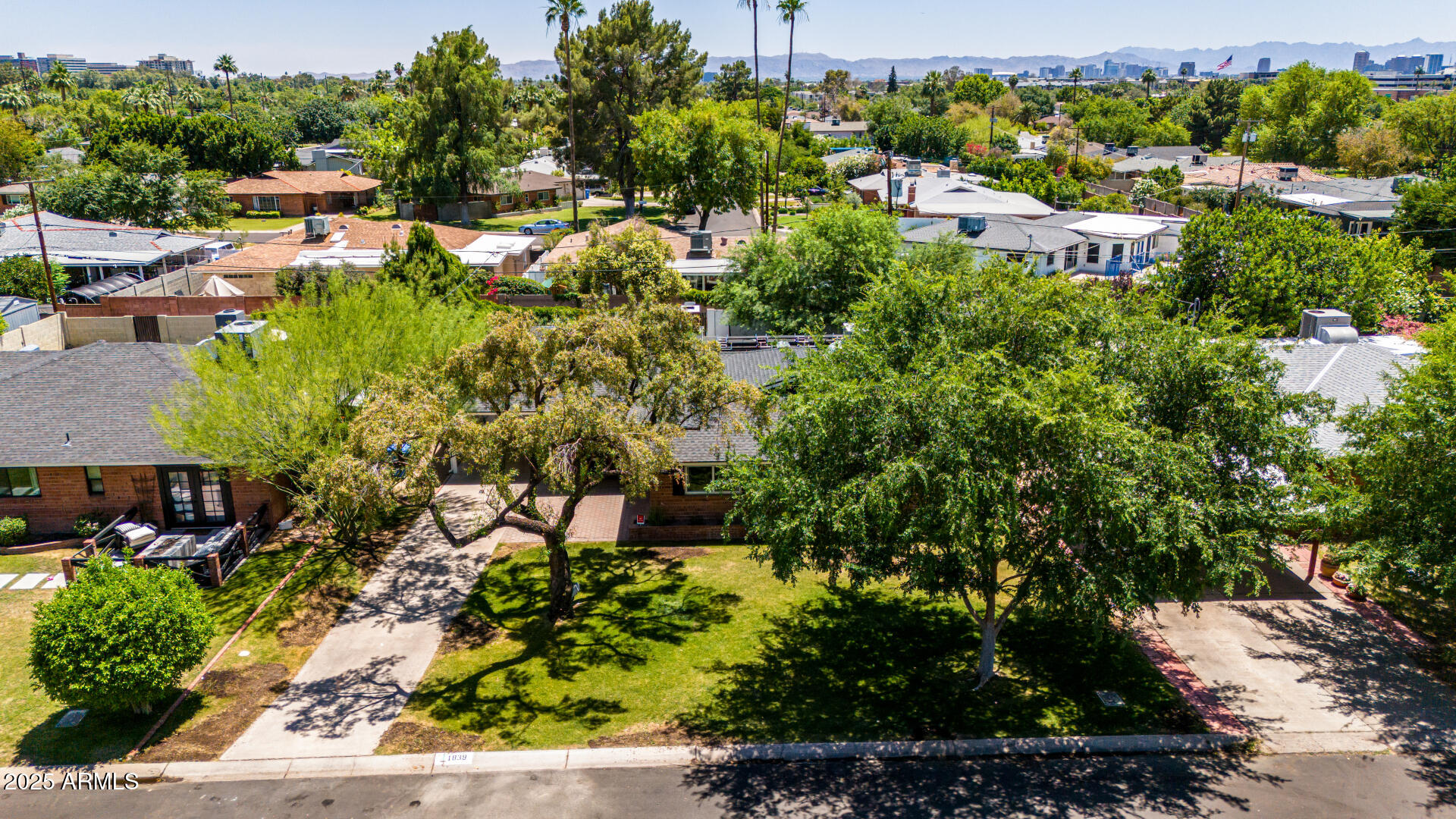 1839 E PALO VERDE Drive