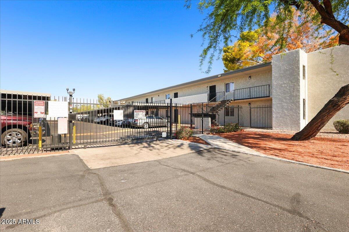 3314 N 68TH Street W112