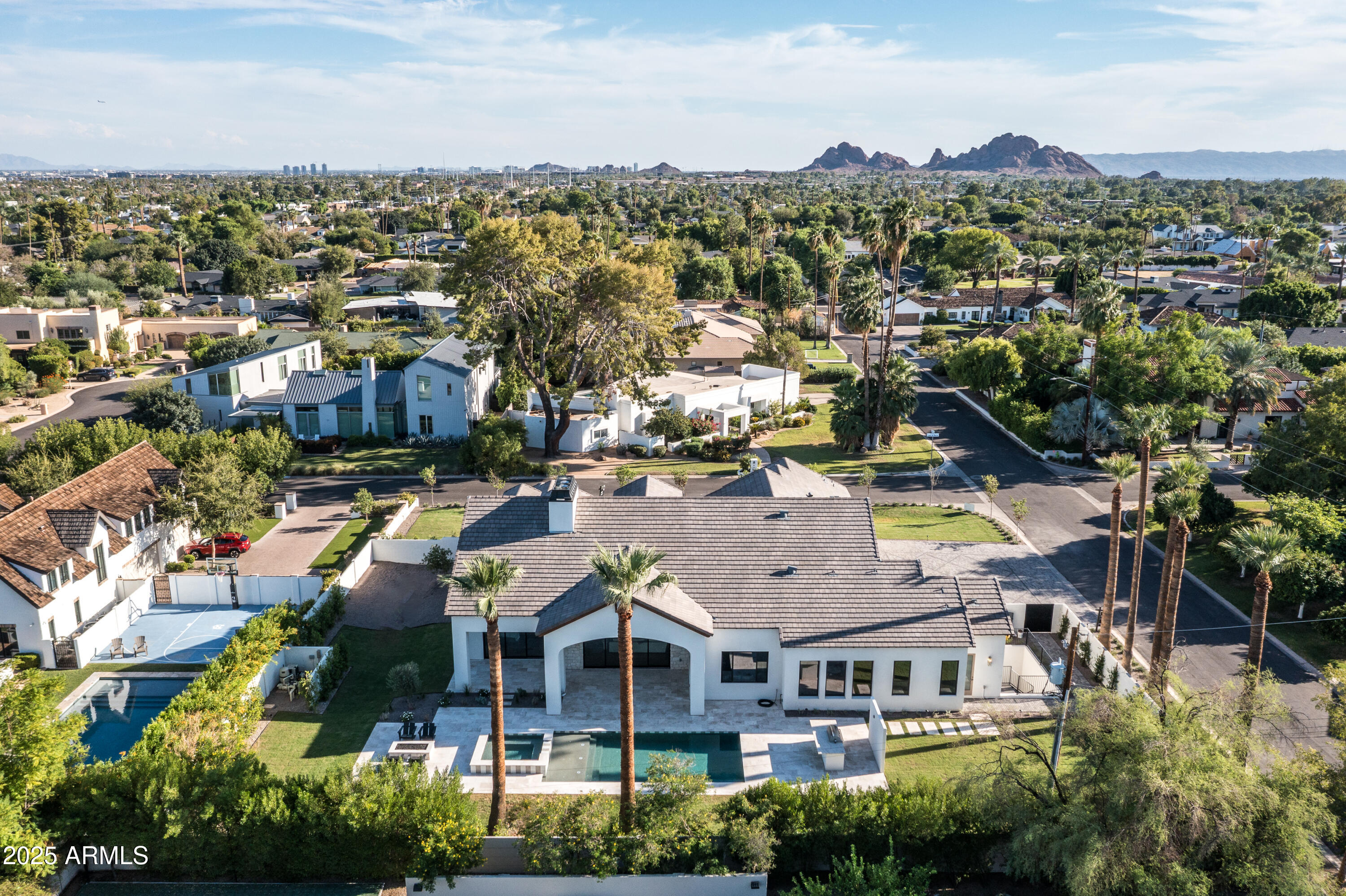 6302 E CALLE DEL NORTE