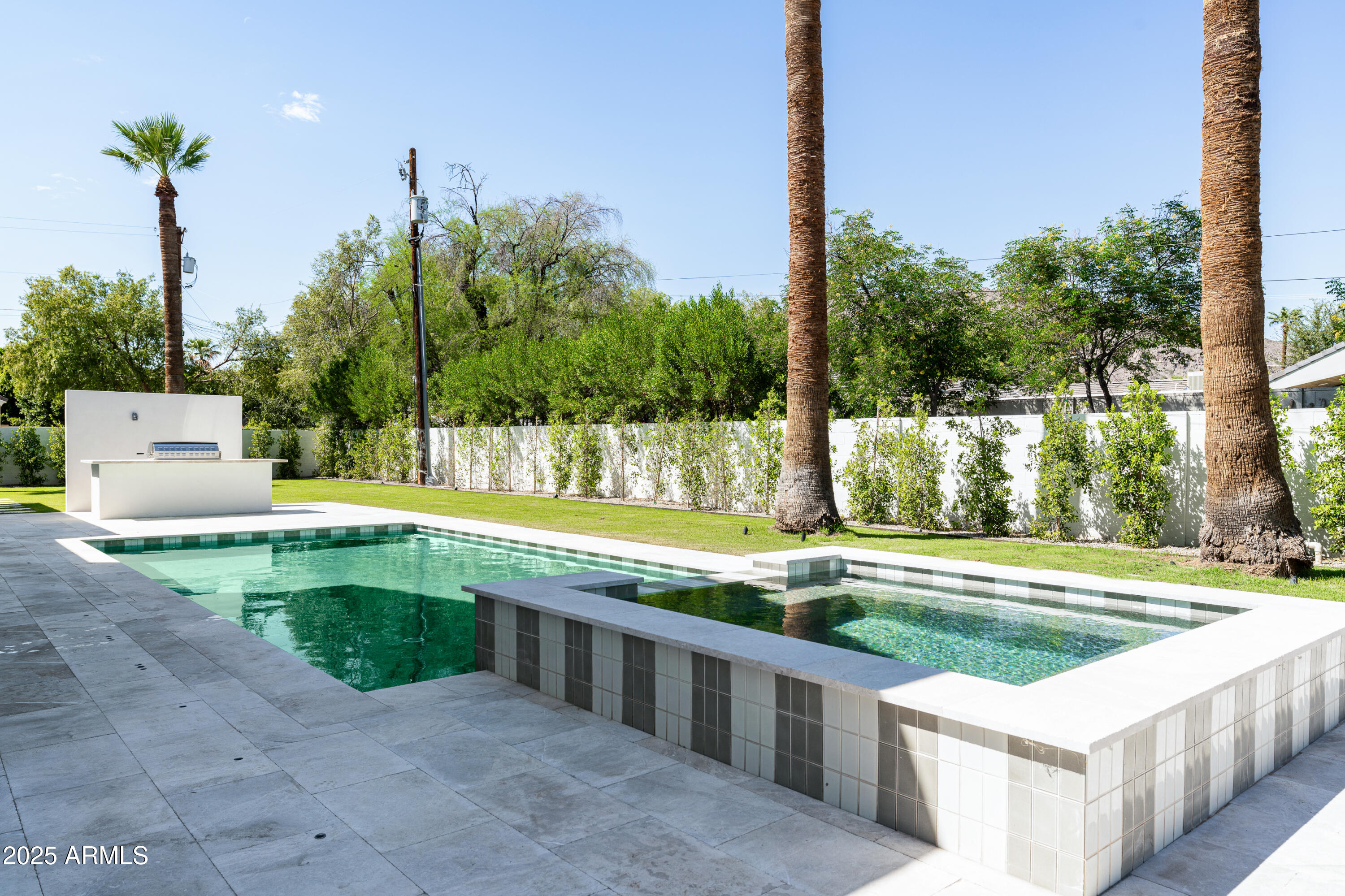 6302 E CALLE DEL NORTE