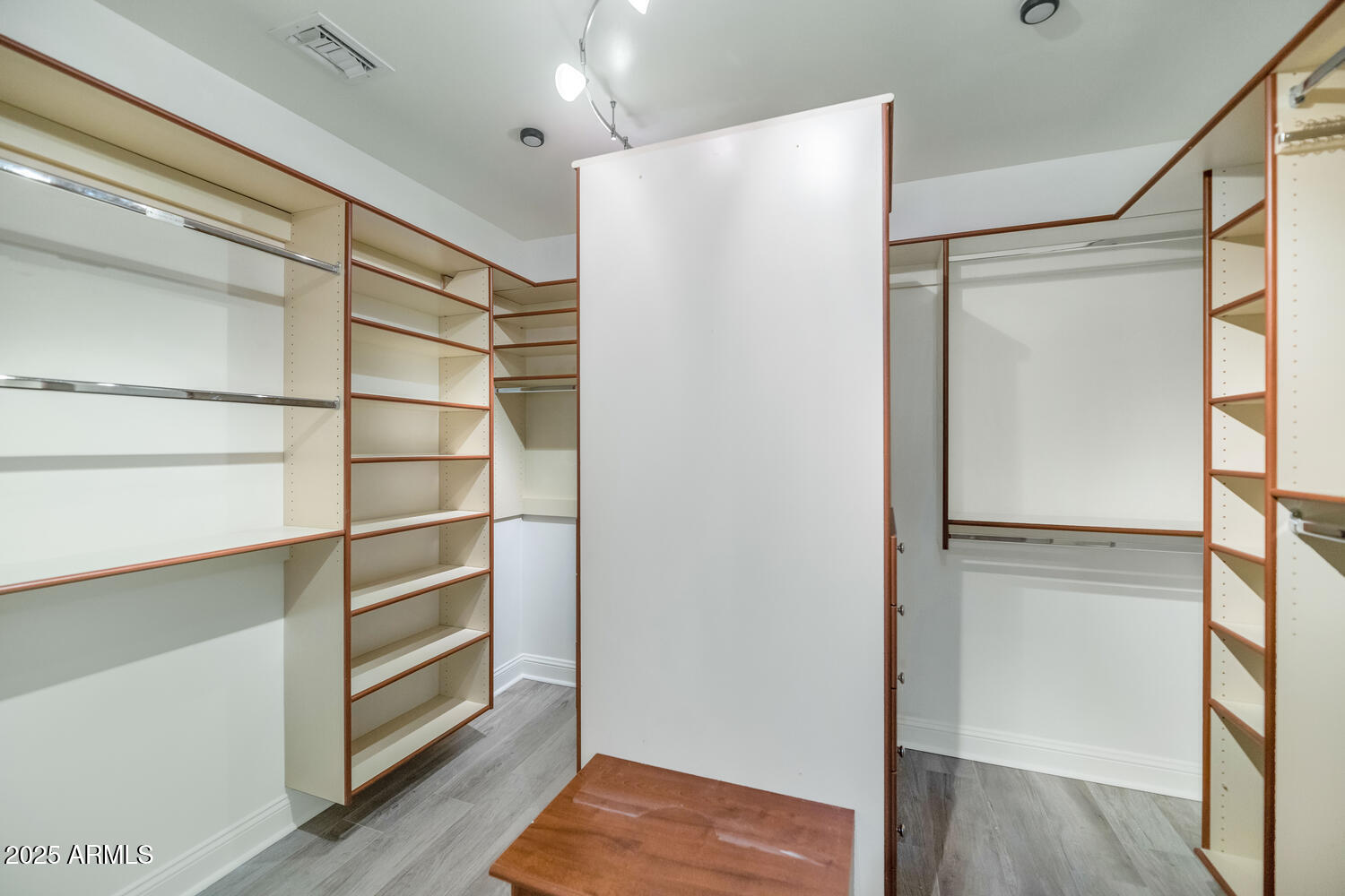 3801 N Goldwater Boulevard Unit 204