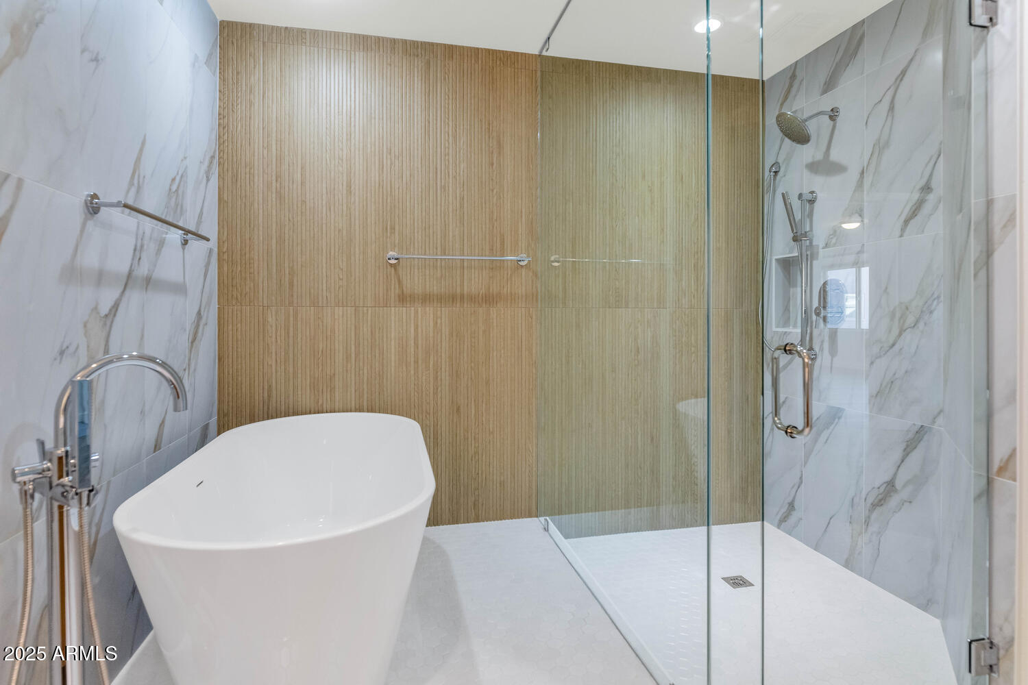 3801 N Goldwater Boulevard Unit 204