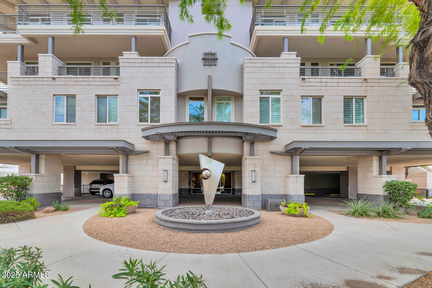 3801 N Goldwater Boulevard Unit 204