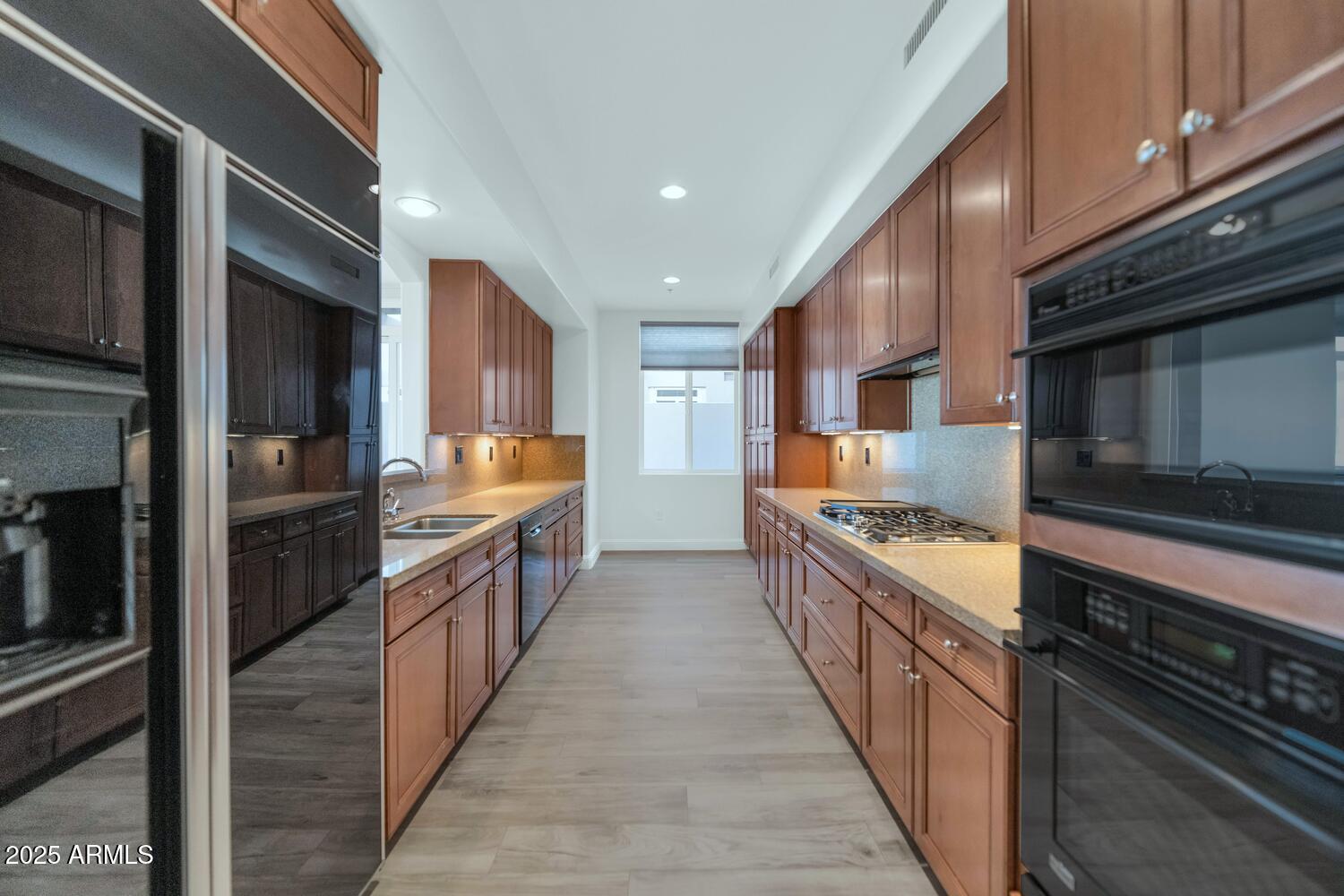 3801 N Goldwater Boulevard Unit 204
