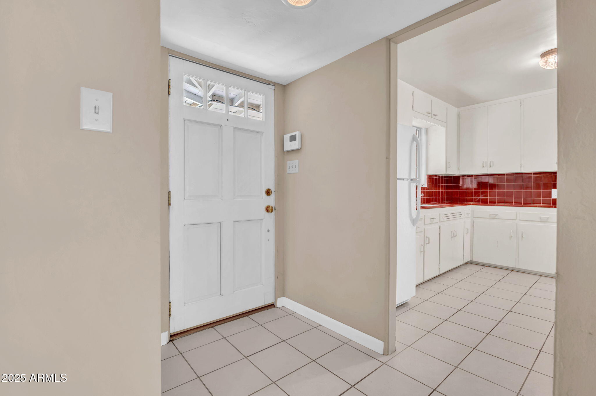 302 E ORANGE Drive