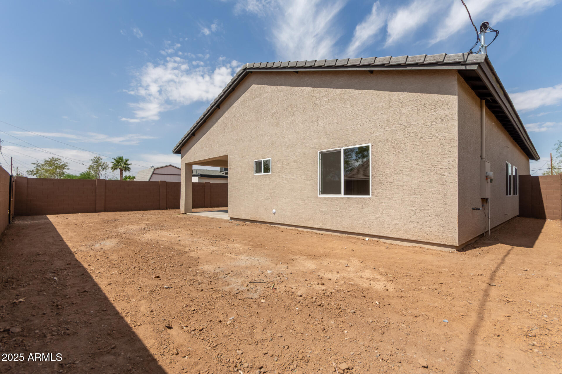 1835 N 37TH Drive