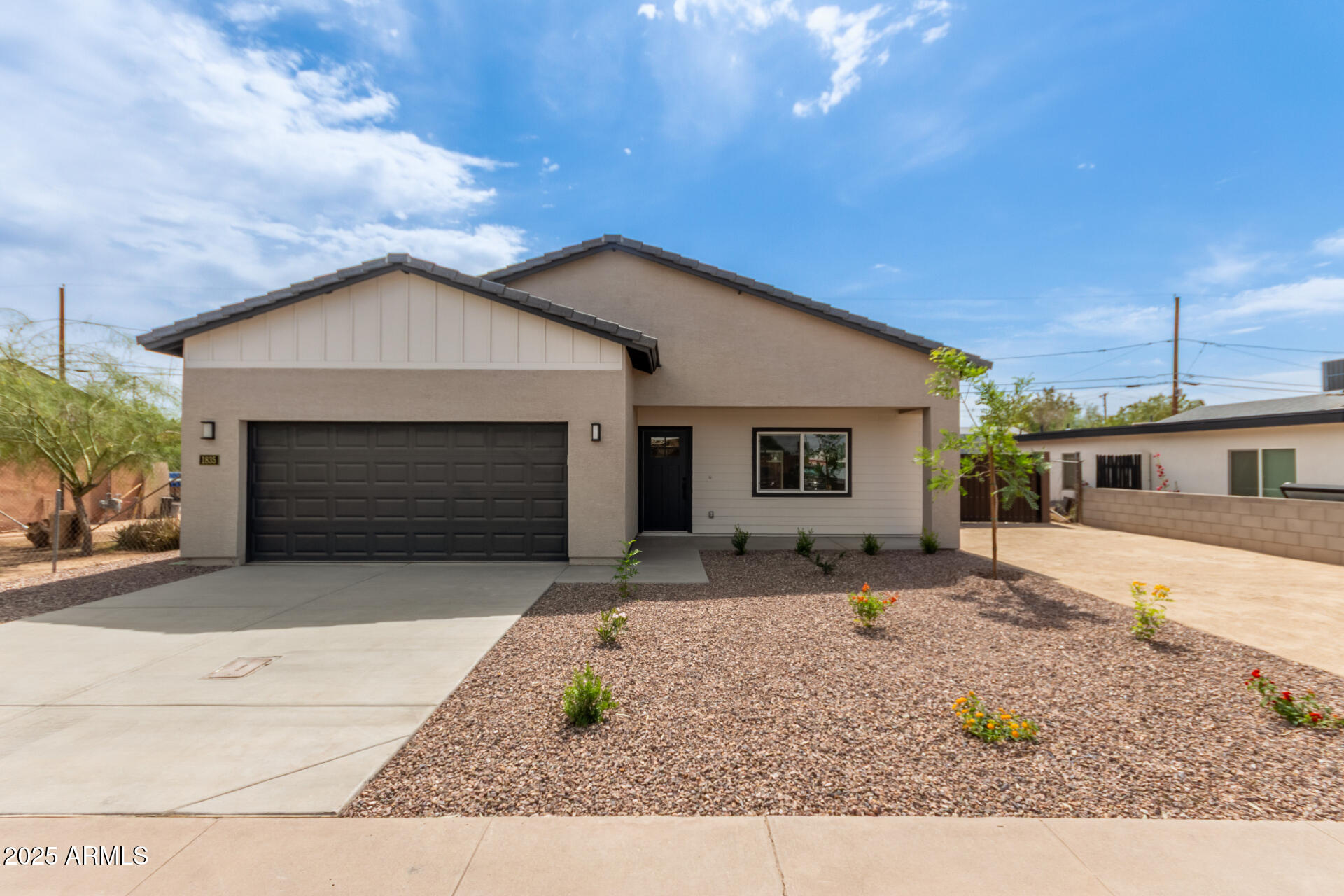 1835 N 37TH Drive