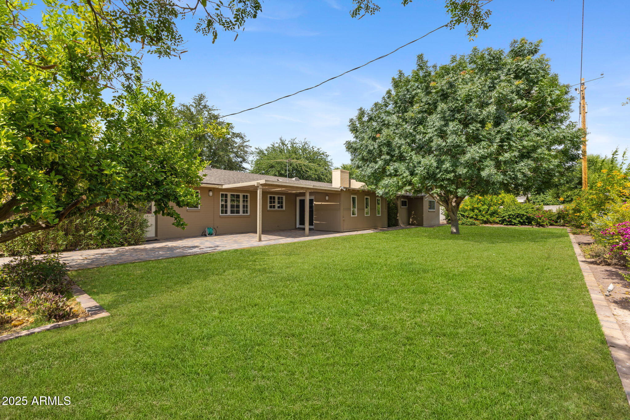 143 E WINTER Drive