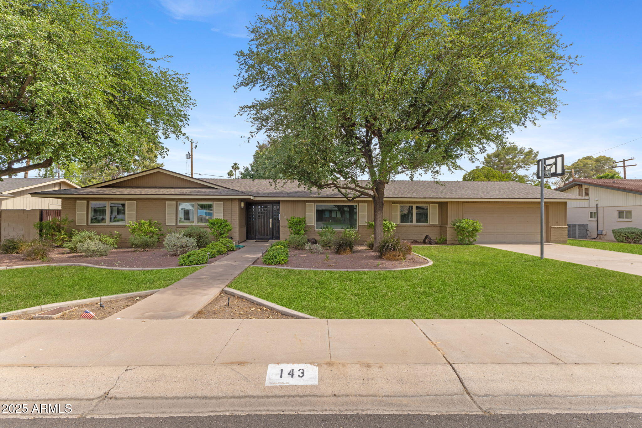 143 E WINTER Drive