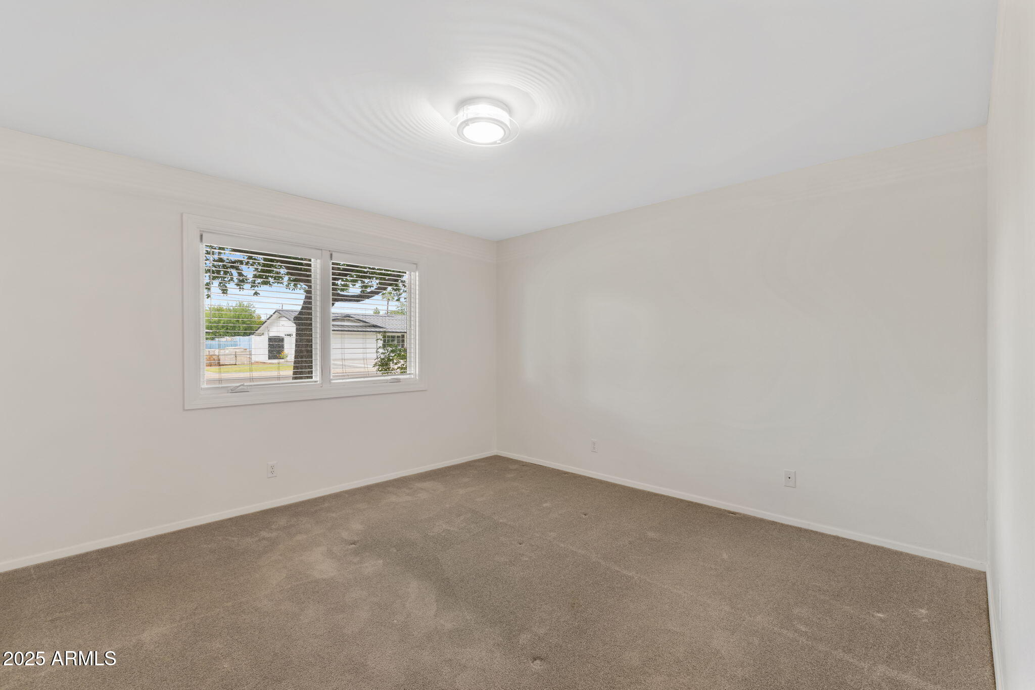 143 E WINTER Drive