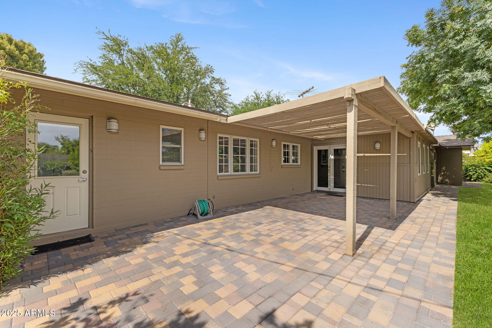 143 E WINTER Drive