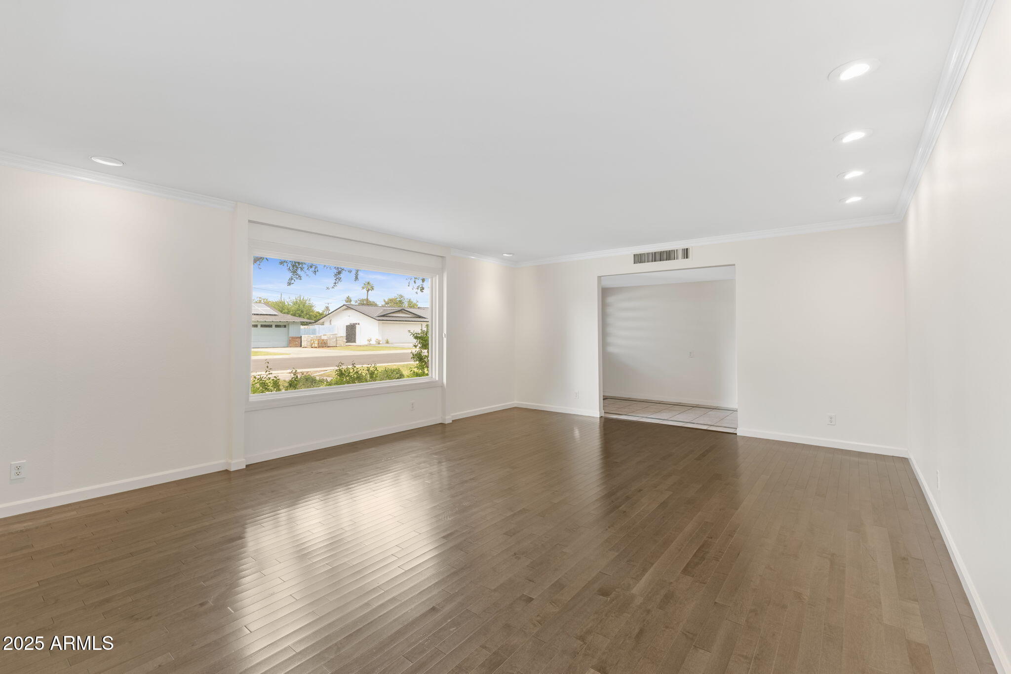 143 E WINTER Drive