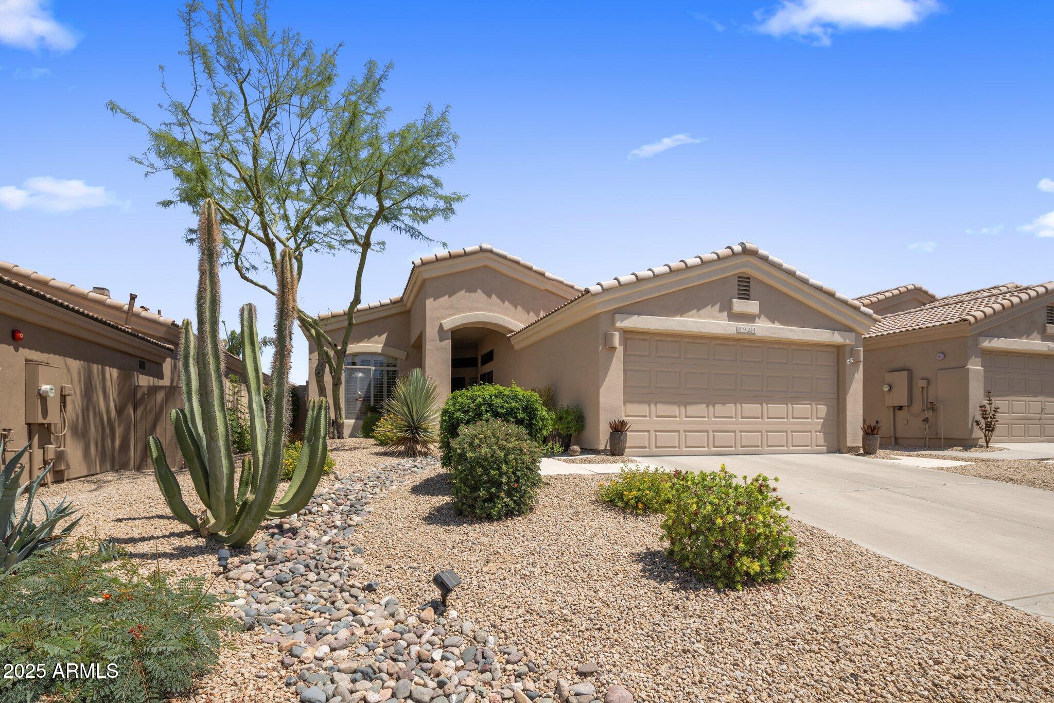 8934 E Calle Buena Vista