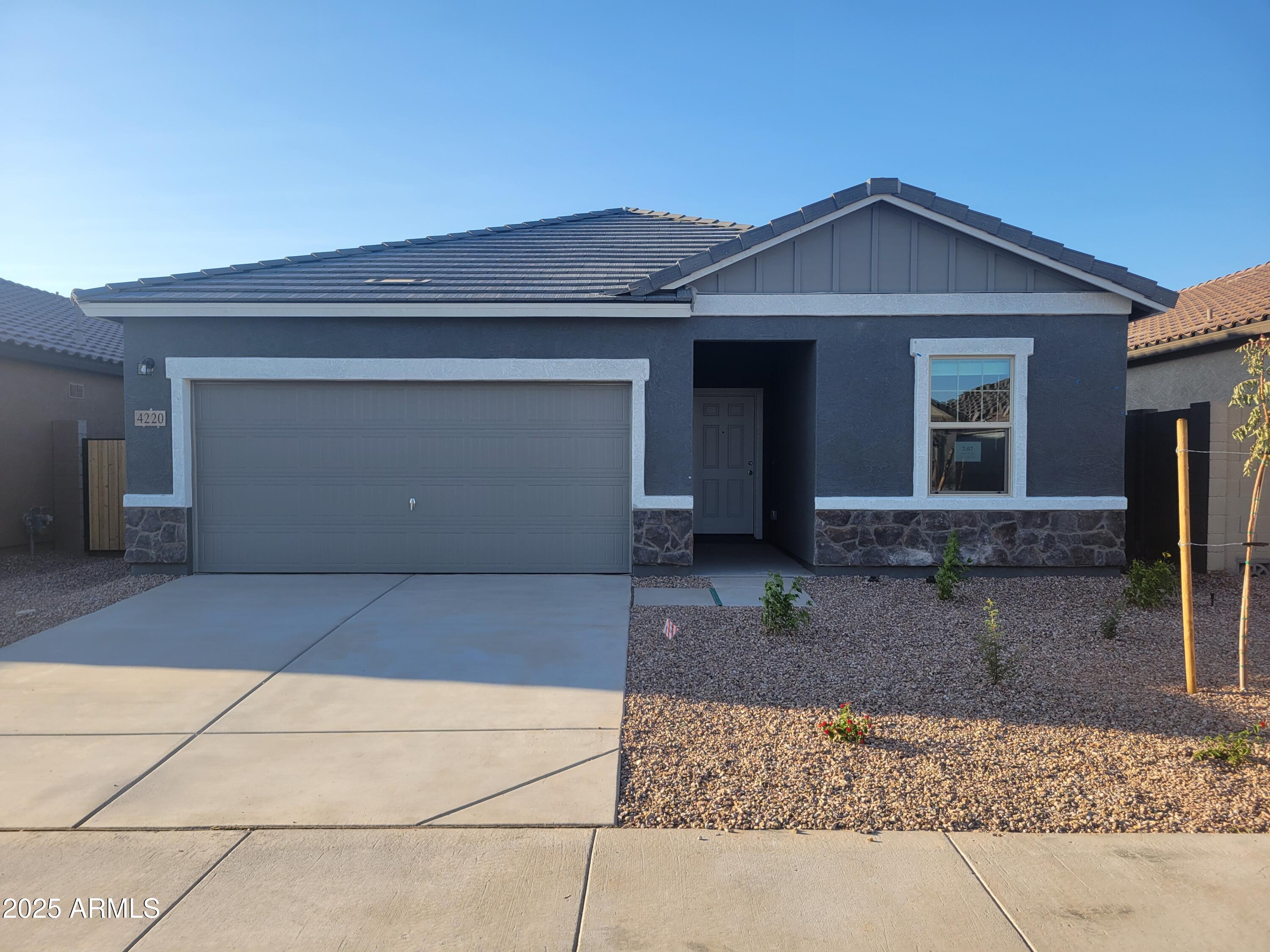 4220 E Kolin Lane
