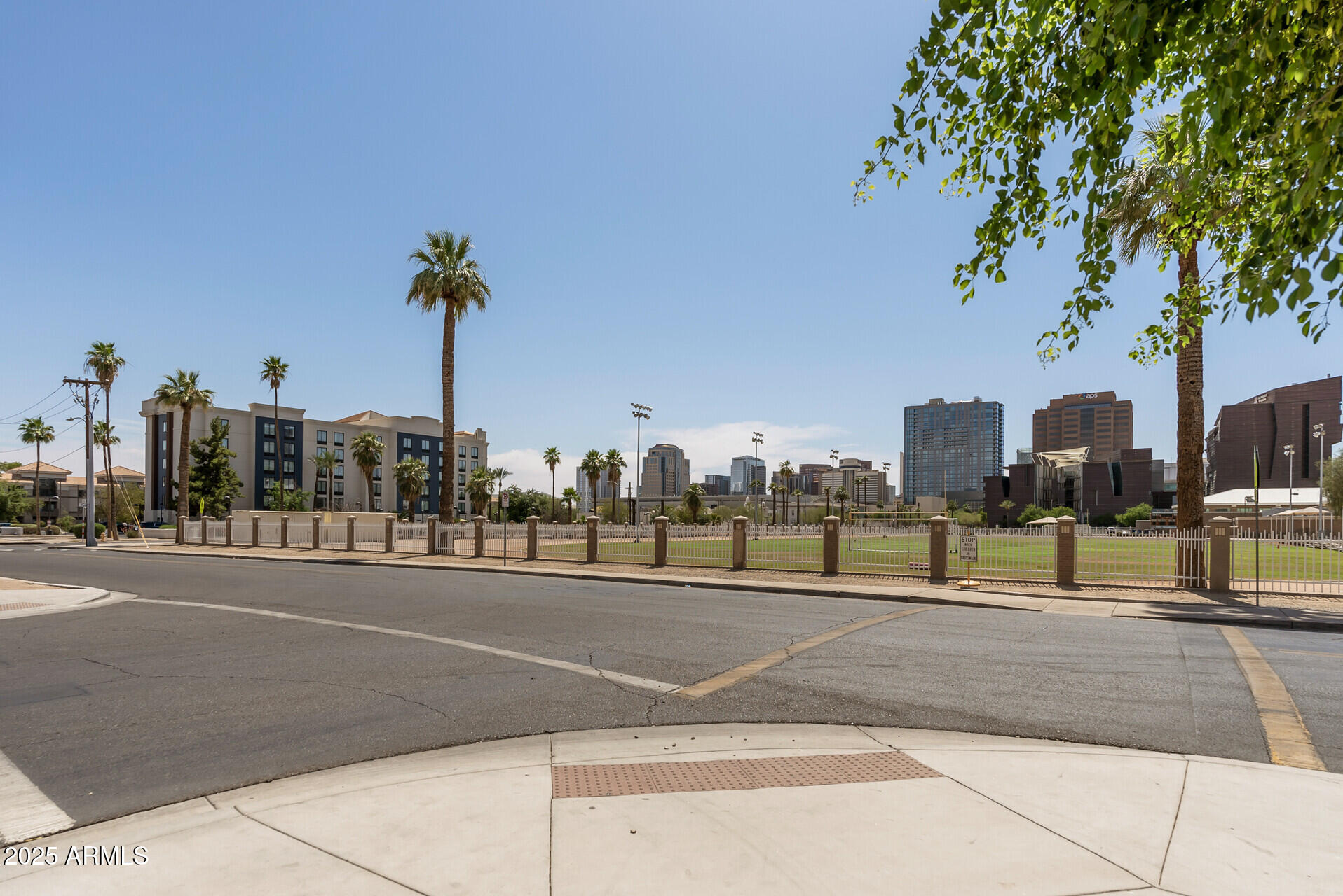 475 N 9TH Street 206