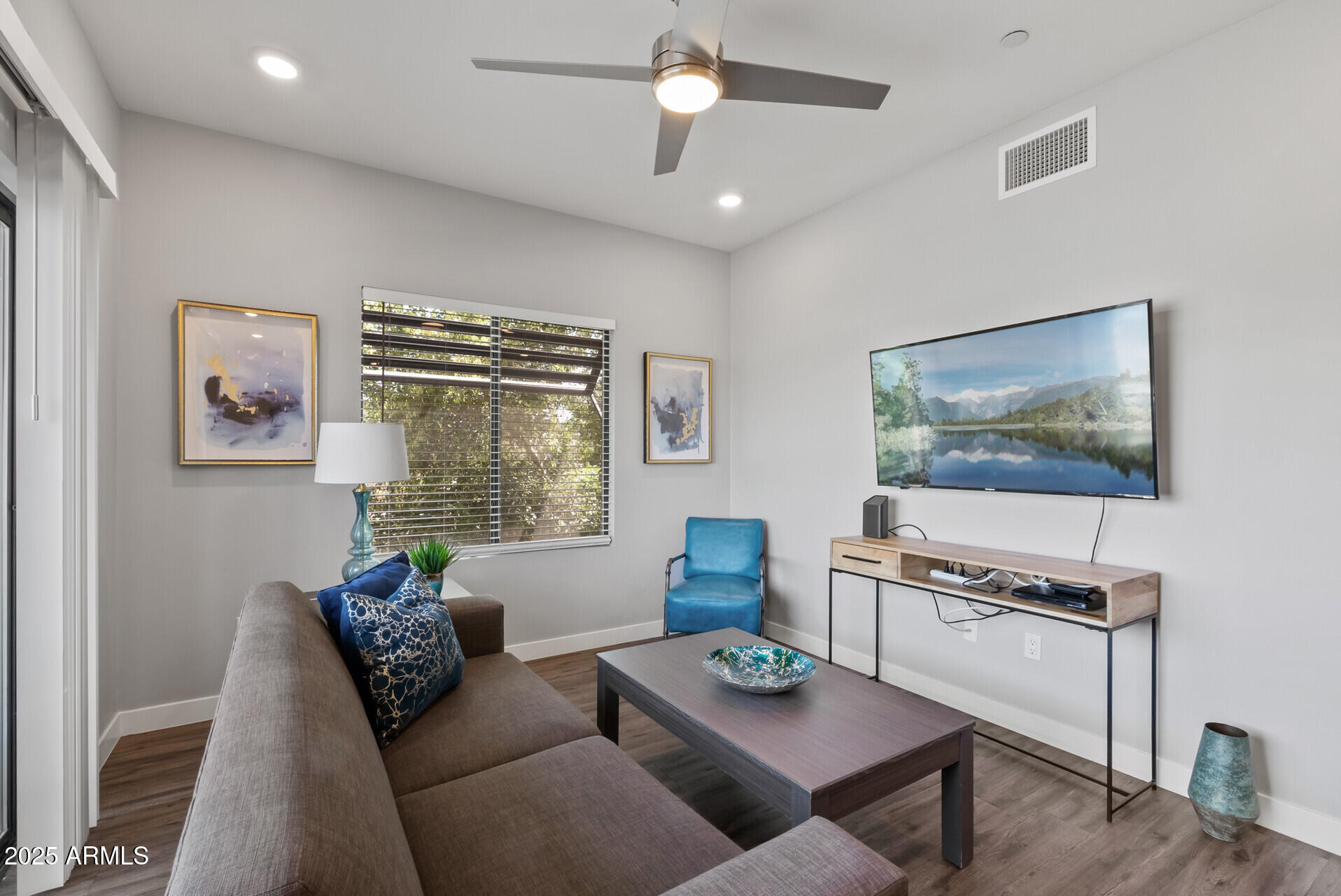 475 N 9TH Street 206