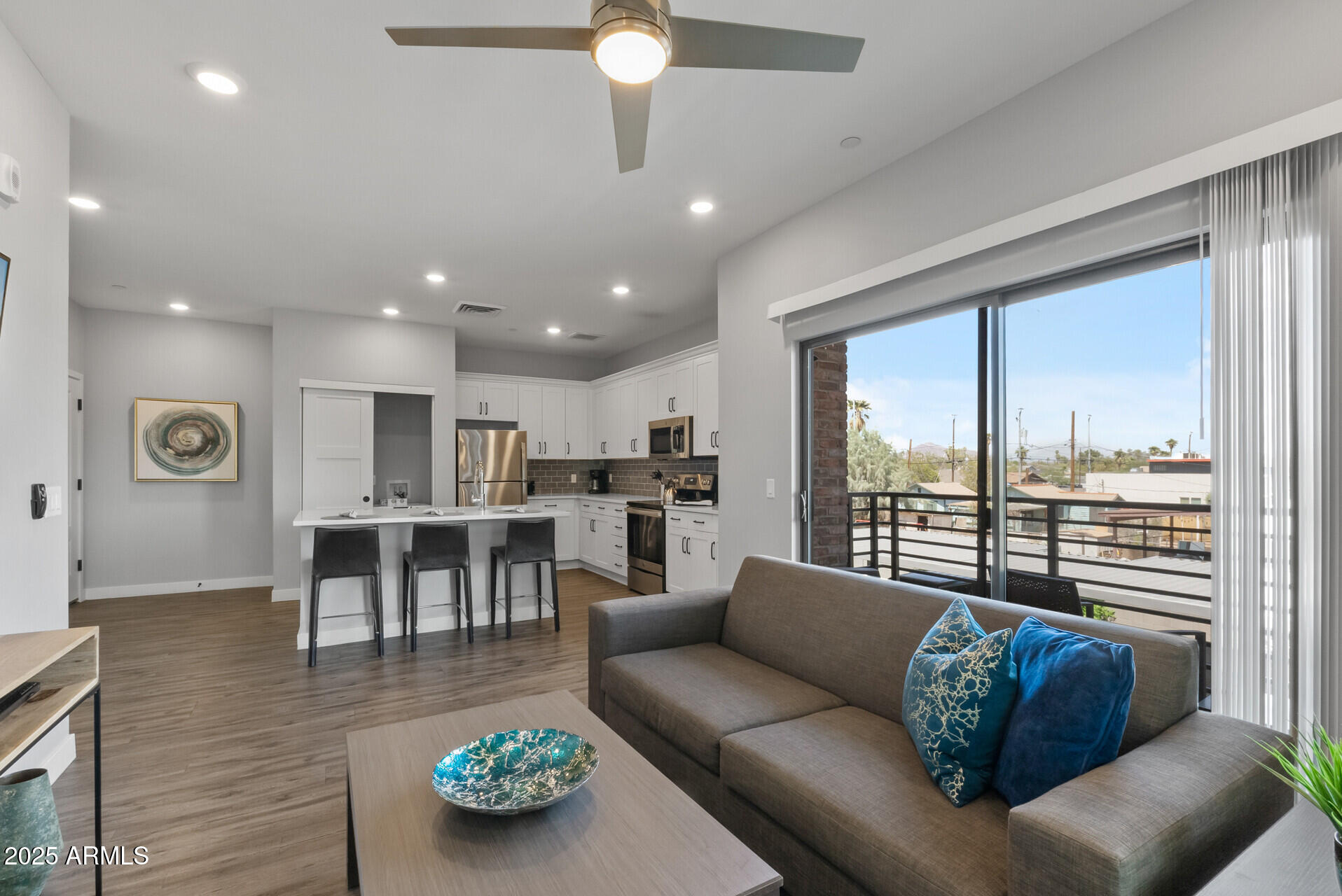 475 N 9TH Street 206