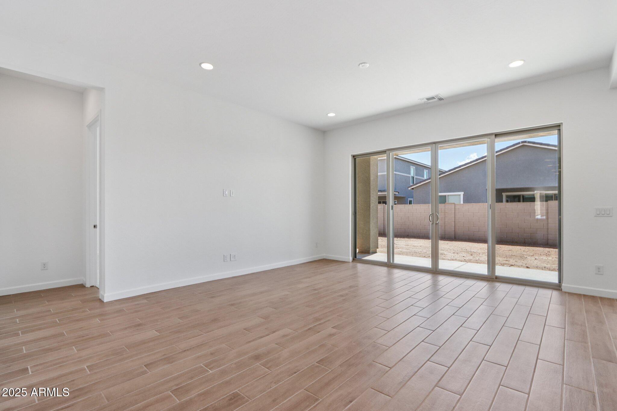 11417 E UTAH Avenue
