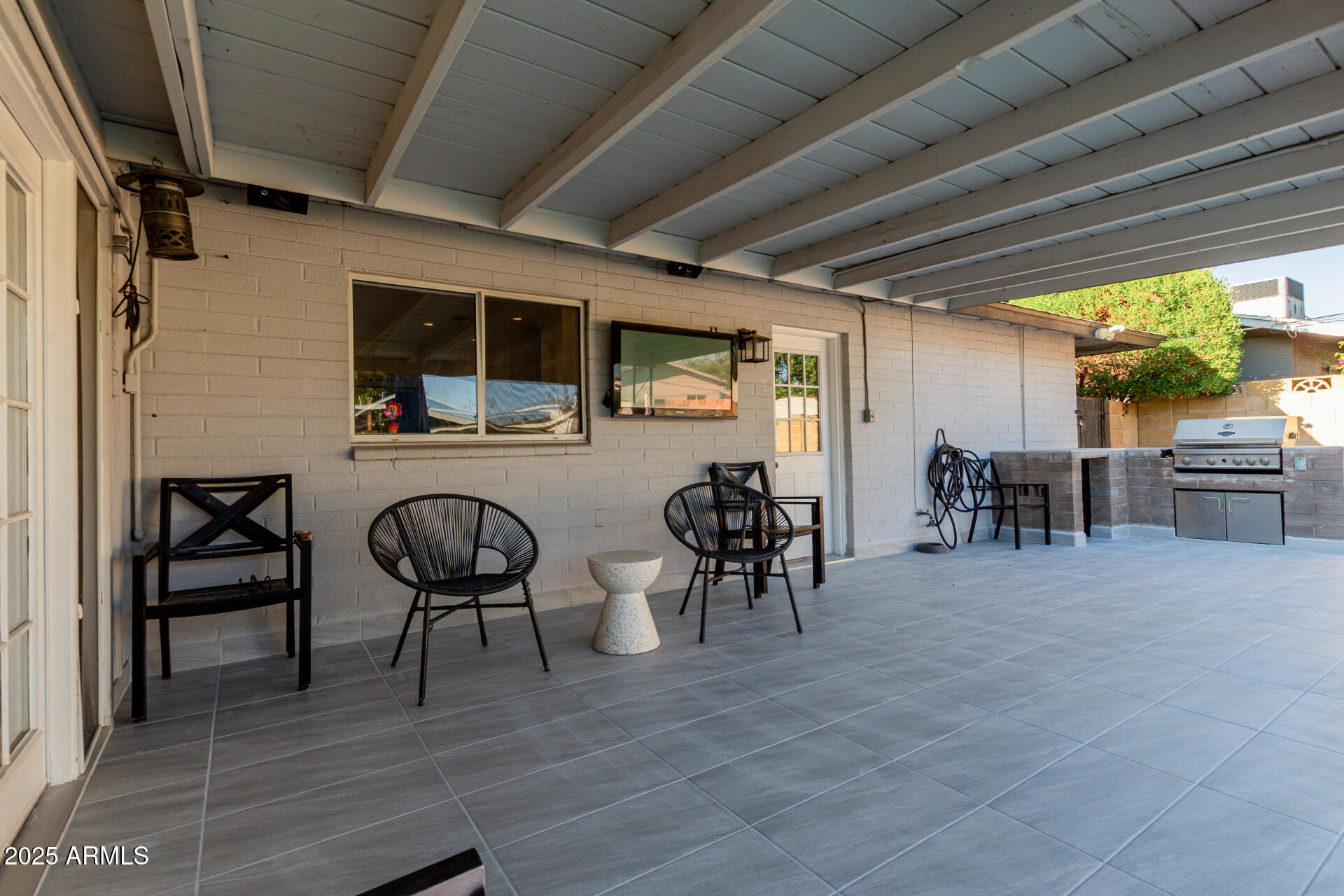 4117 E COOLIDGE Street