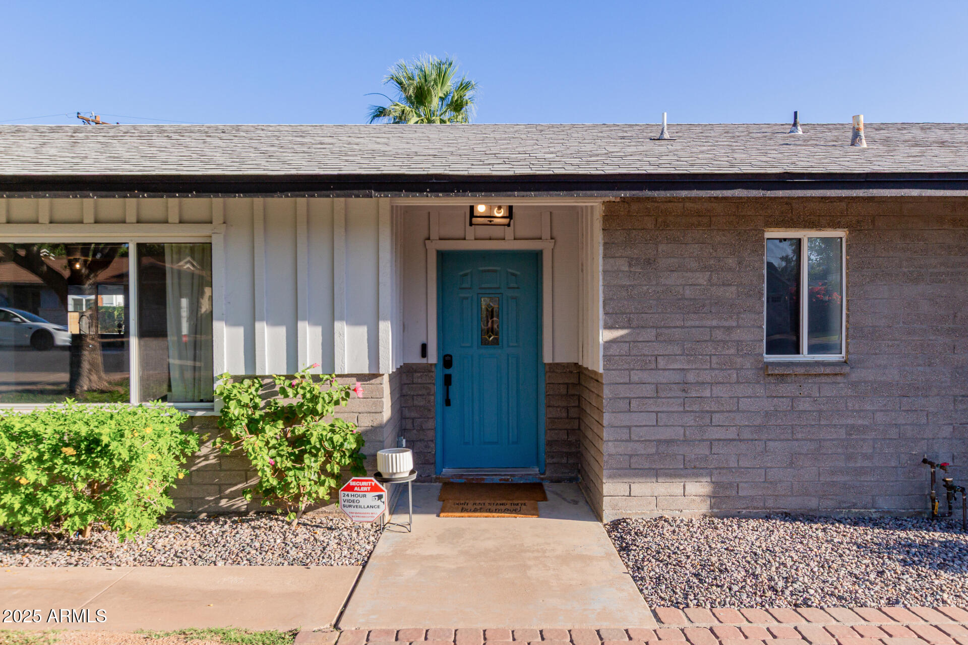 4117 E COOLIDGE Street