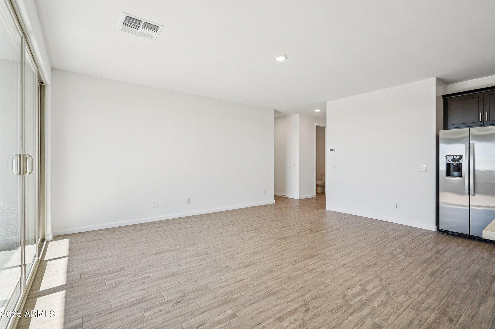 18253 W CAMINO DE ORO