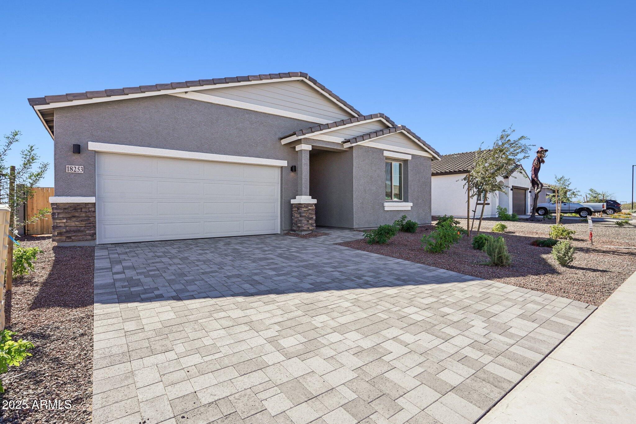 18253 W CAMINO DE ORO